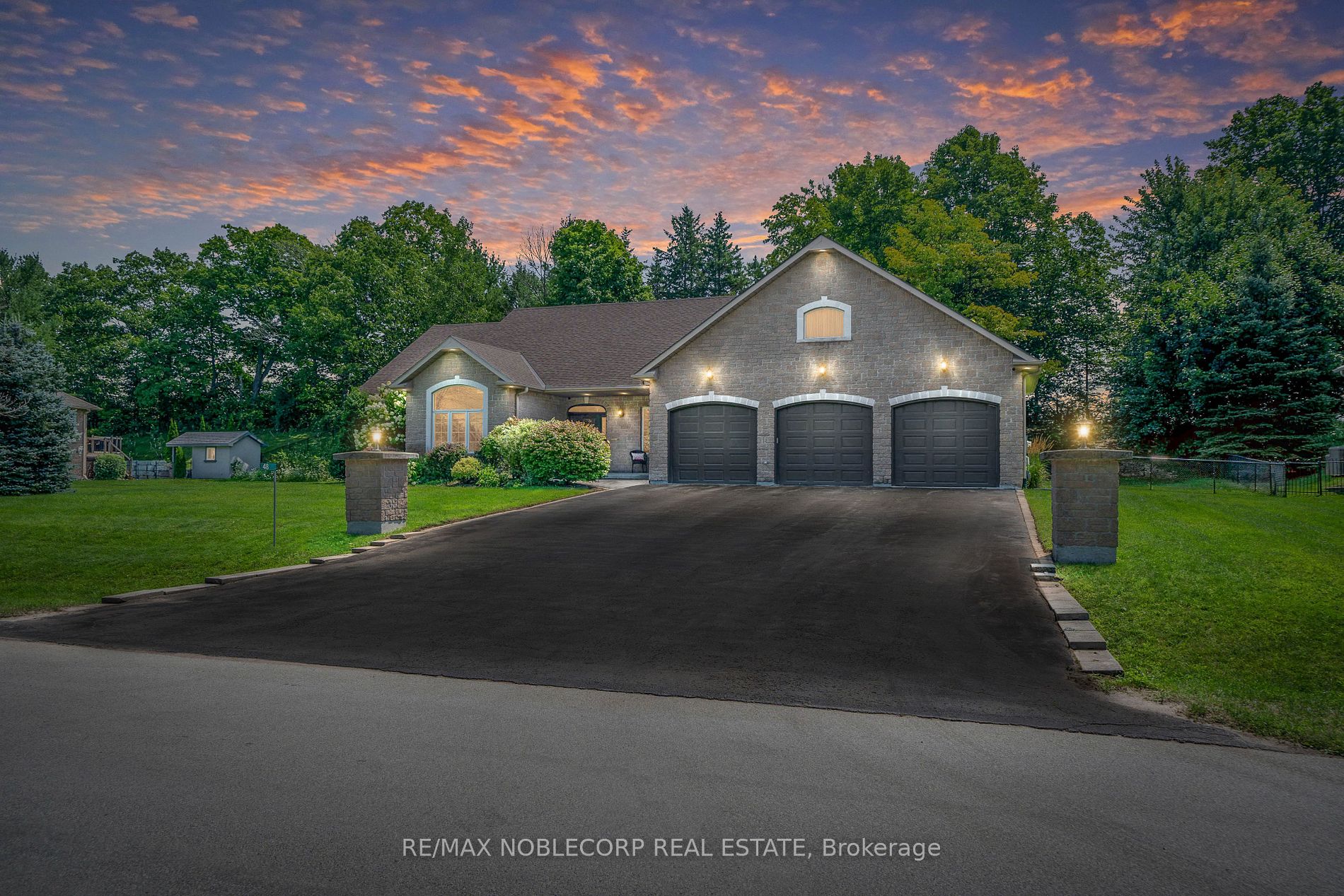 48 Glenhuron Drive
