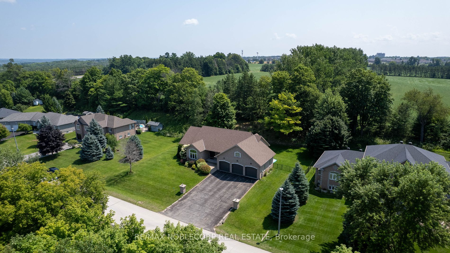 48 Glenhuron Drive
