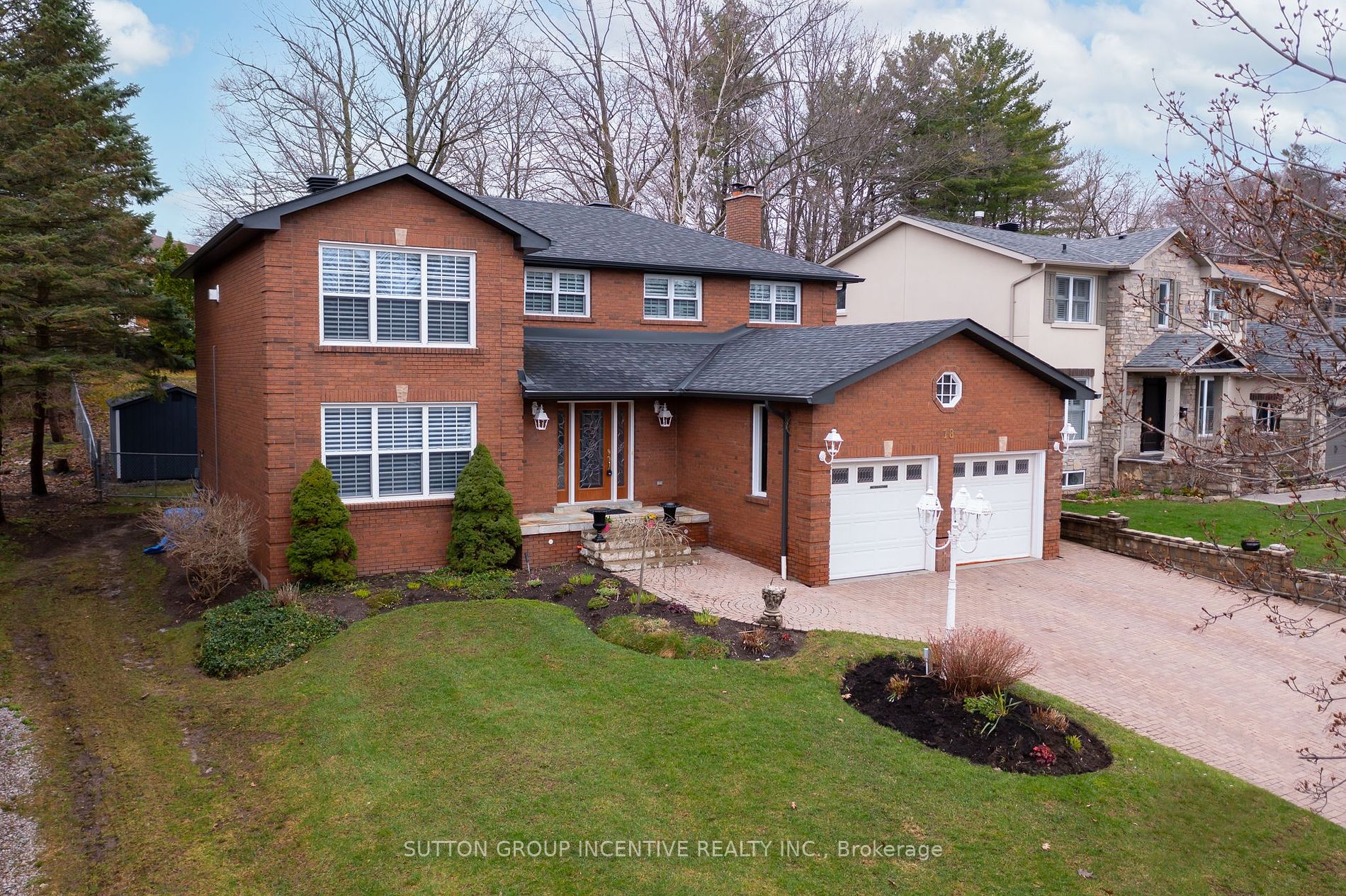 18 Valley Drive