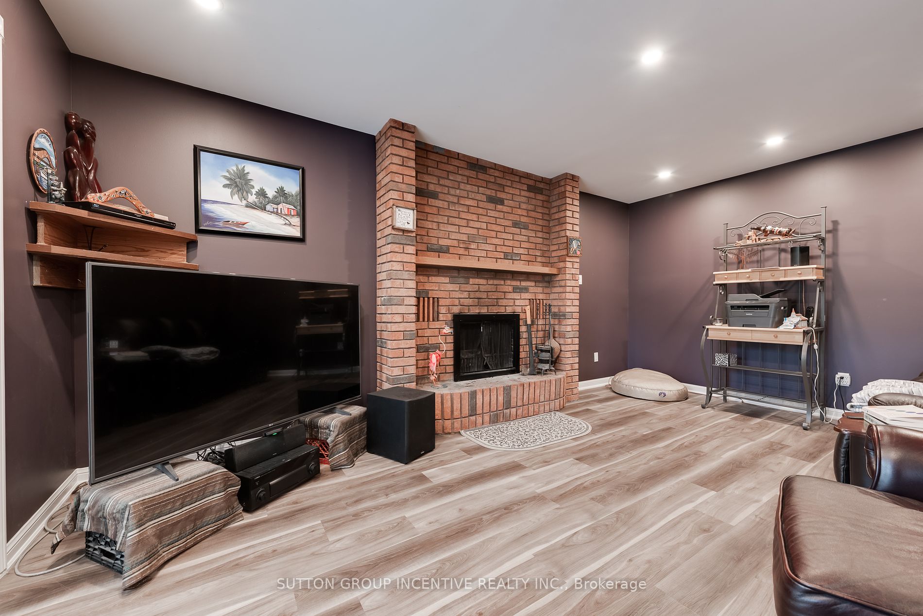18 Valley Drive