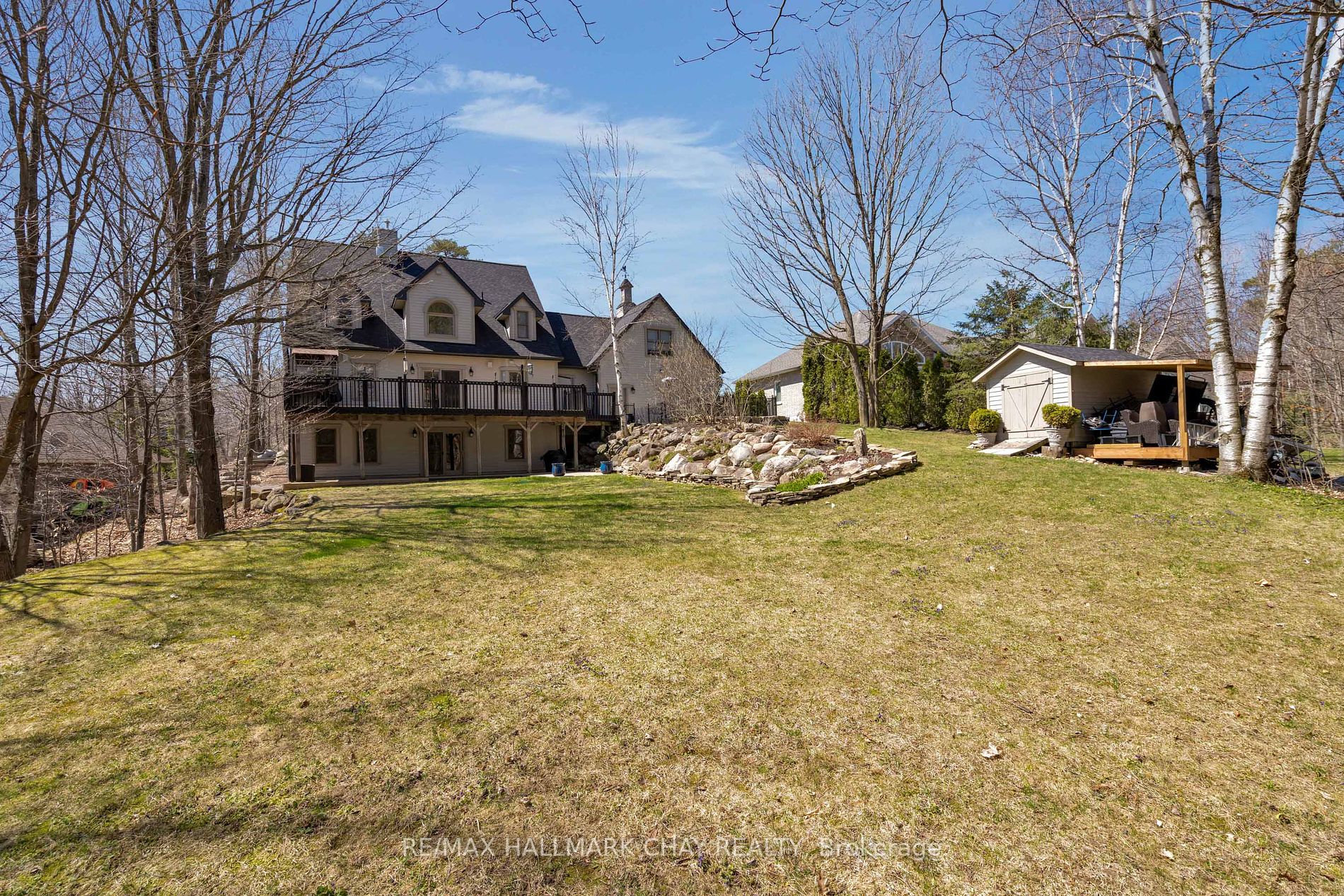 9 Bridle Path