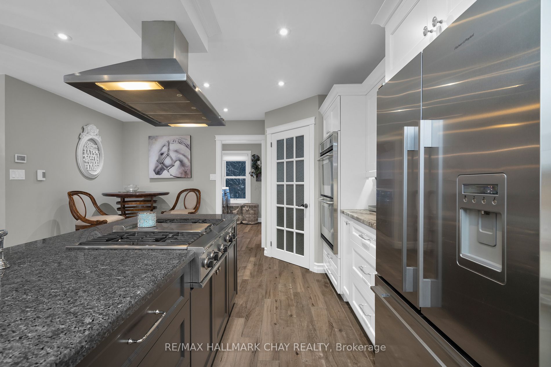 9 Bridle Path