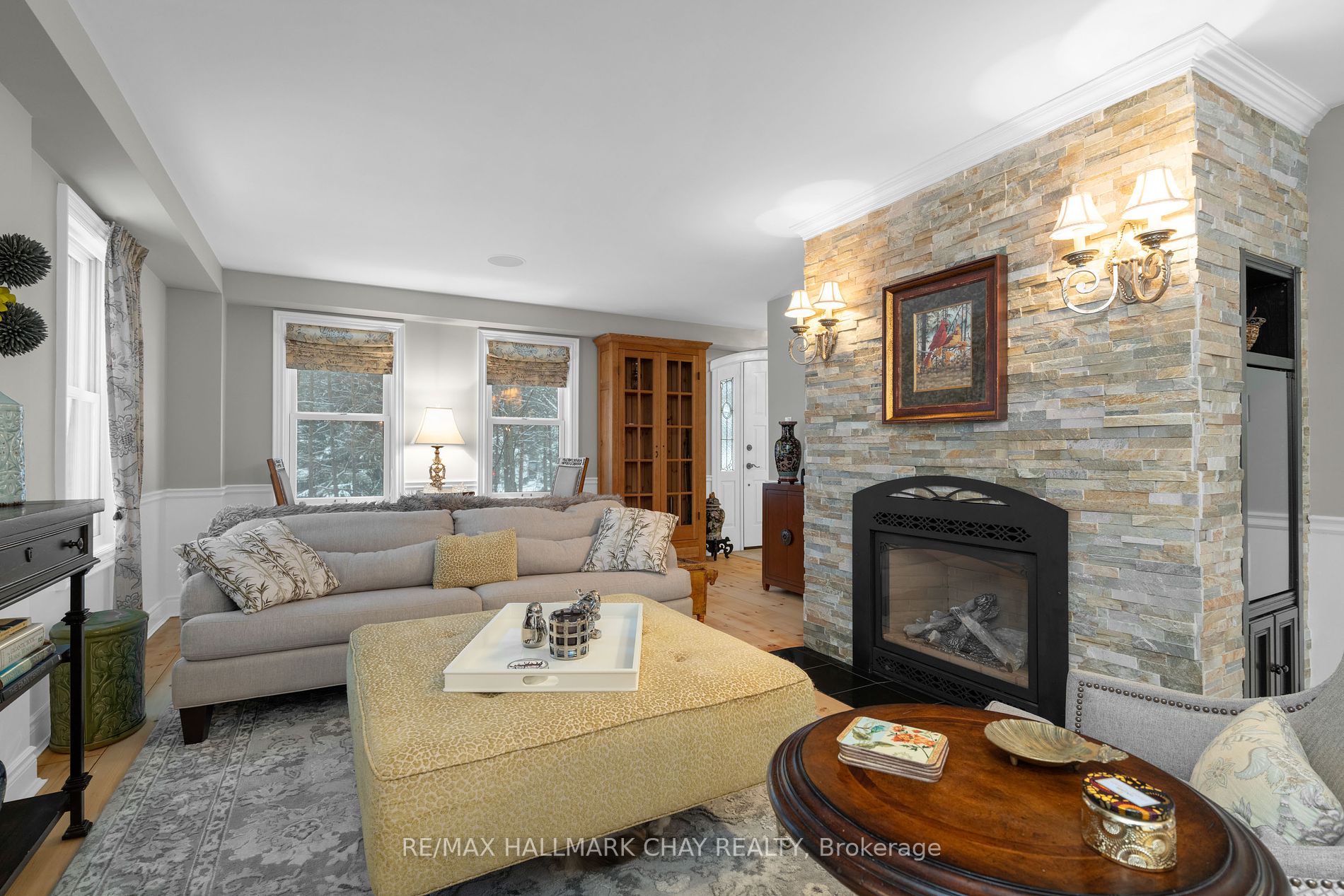 9 Bridle Path