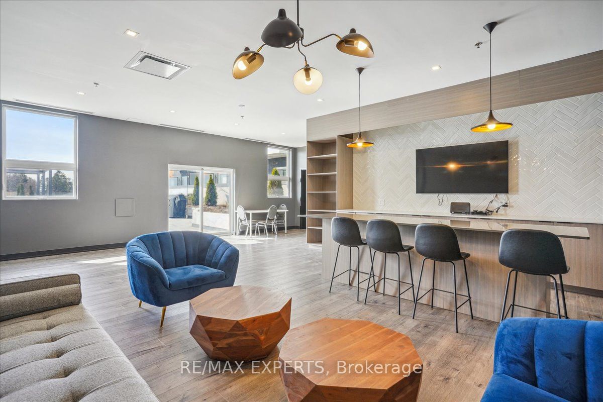 430 Essa Road, #419