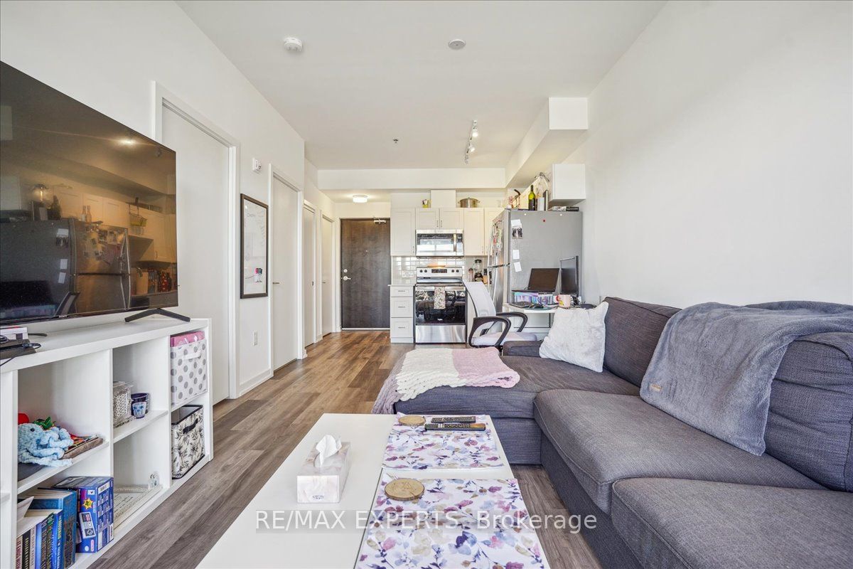 430 Essa Road, #419