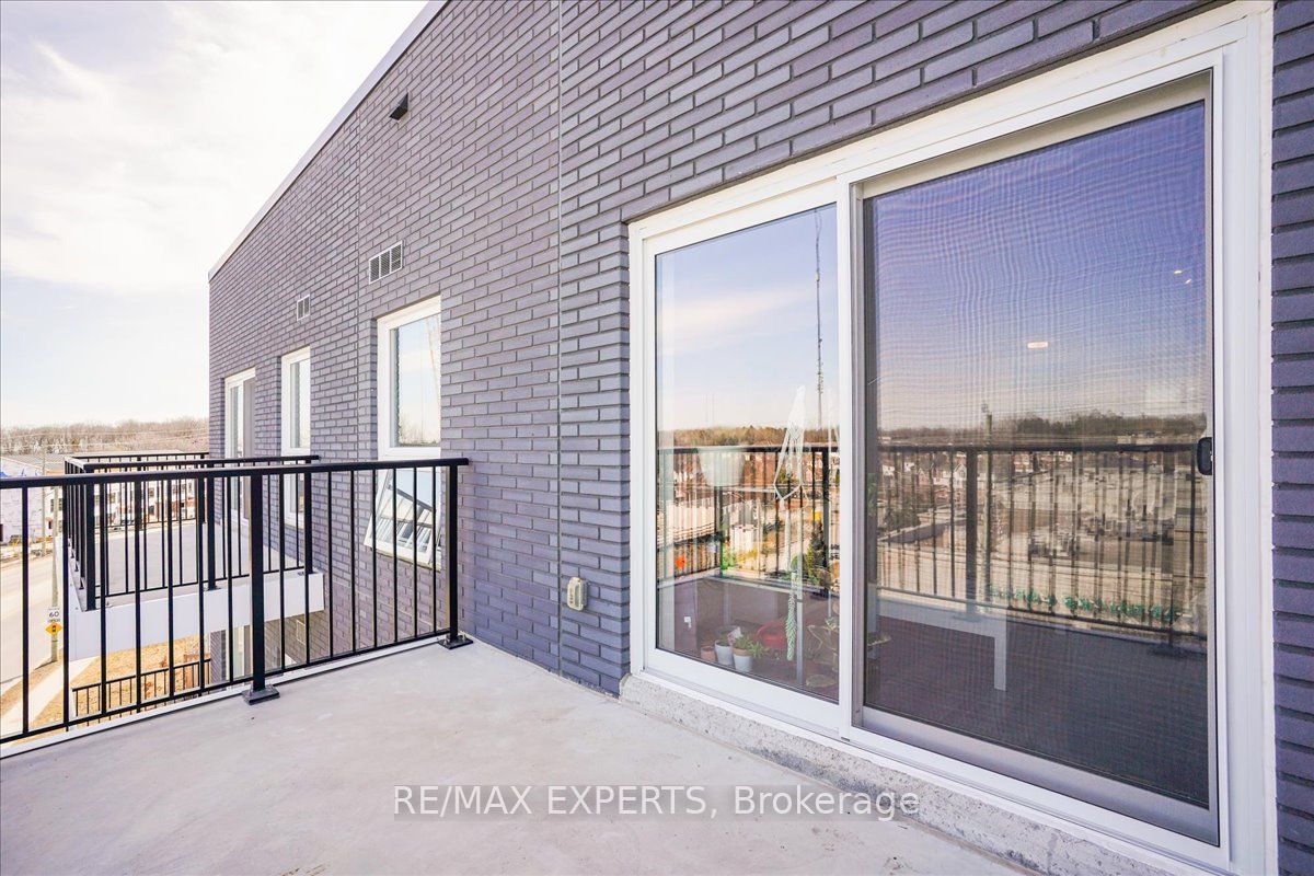430 Essa Road, #419
