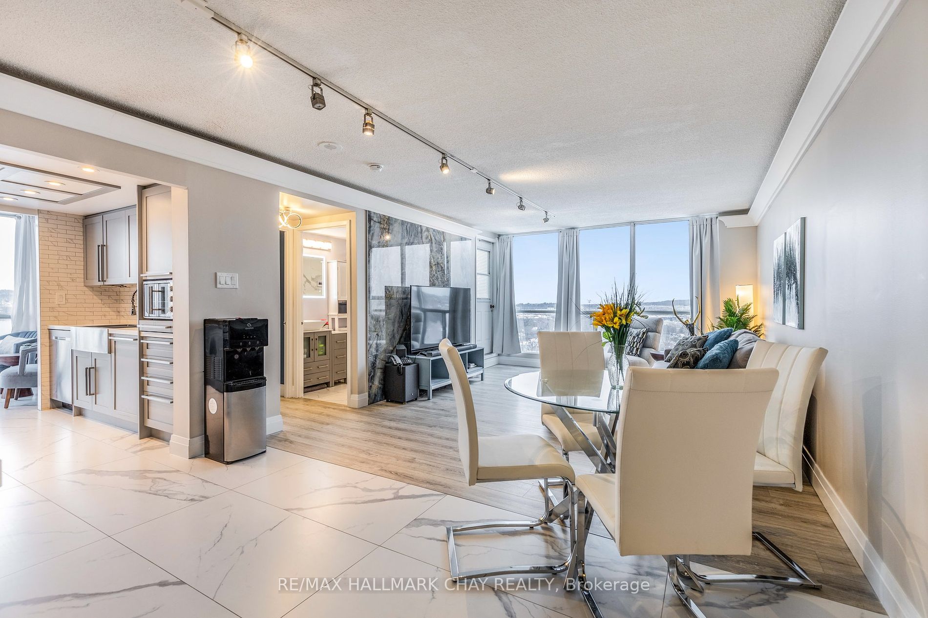 65 Ellen Street, #1208
