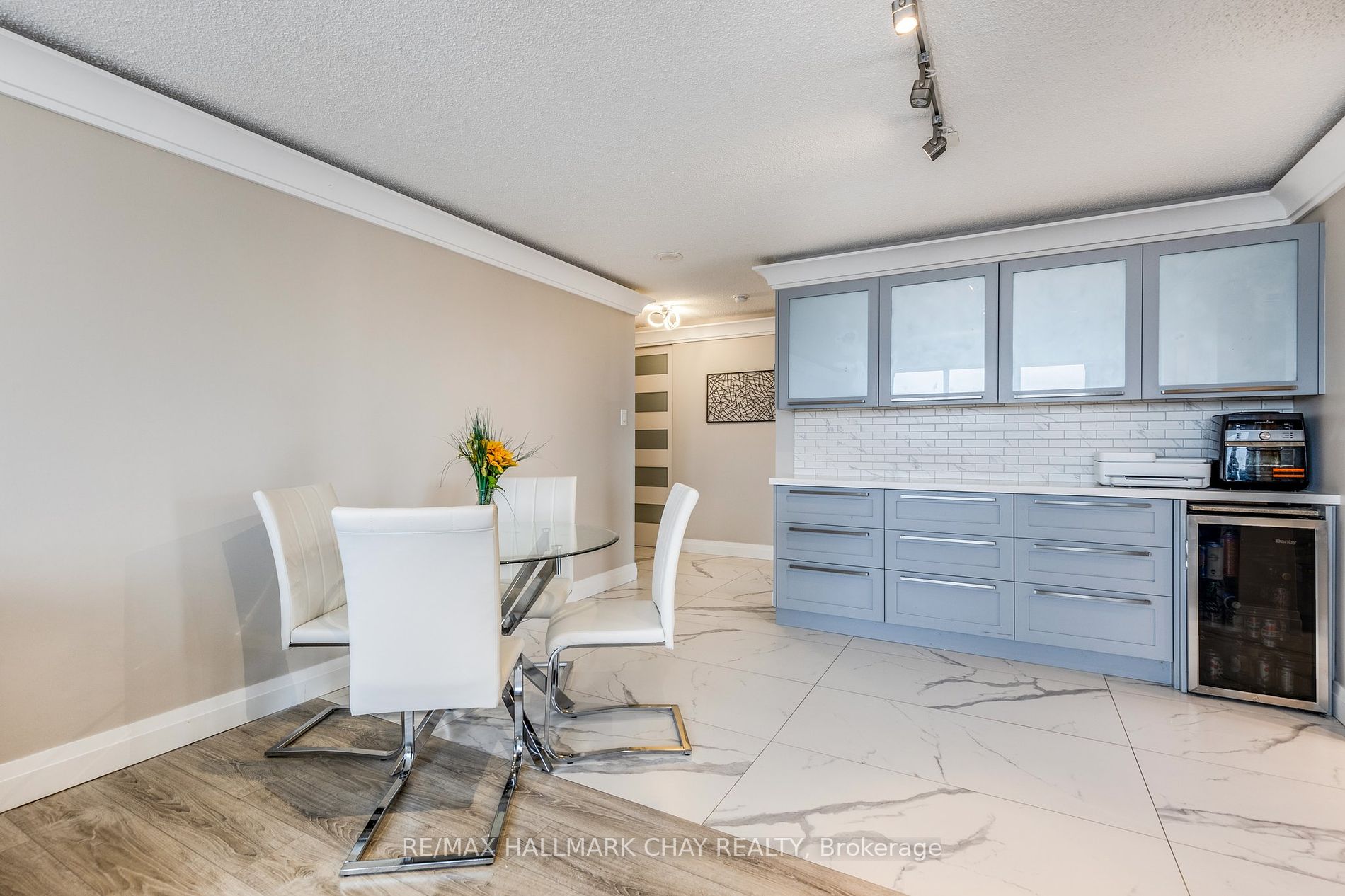 65 Ellen Street, #1208