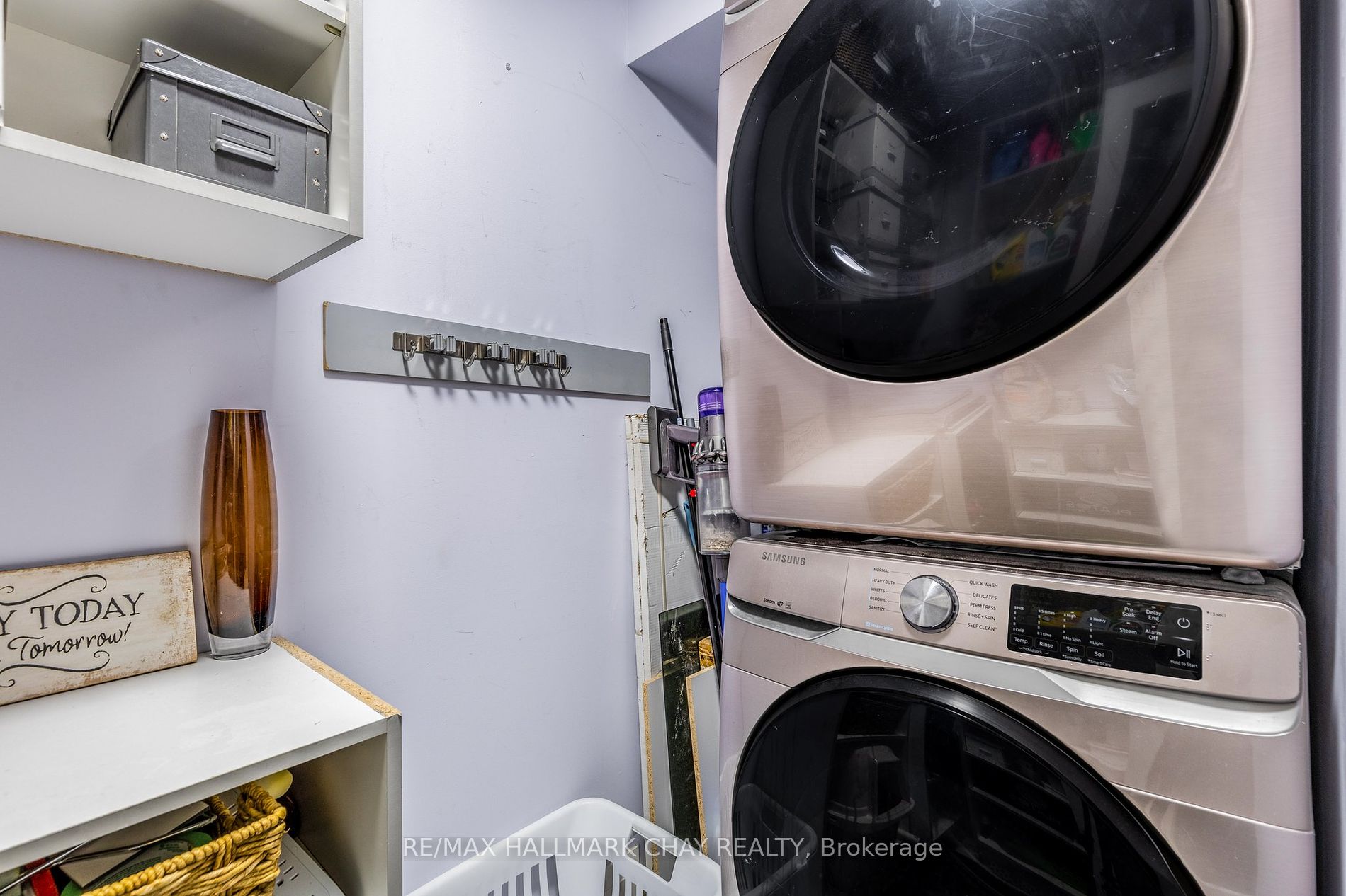 65 Ellen Street, #1208