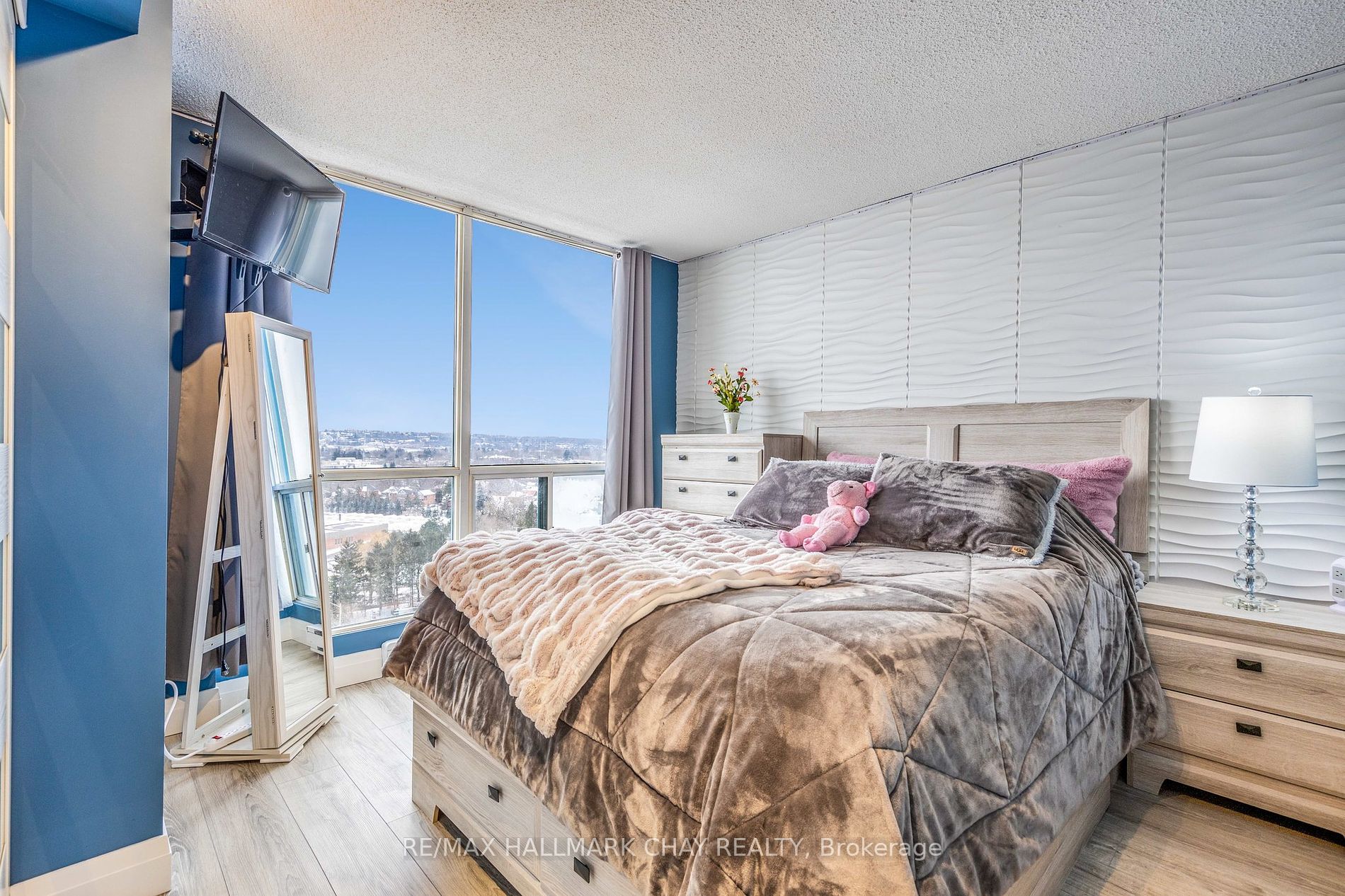 65 Ellen Street, #1208