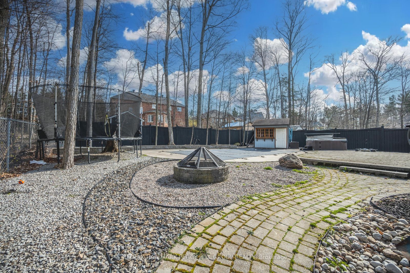34 Camelot Square