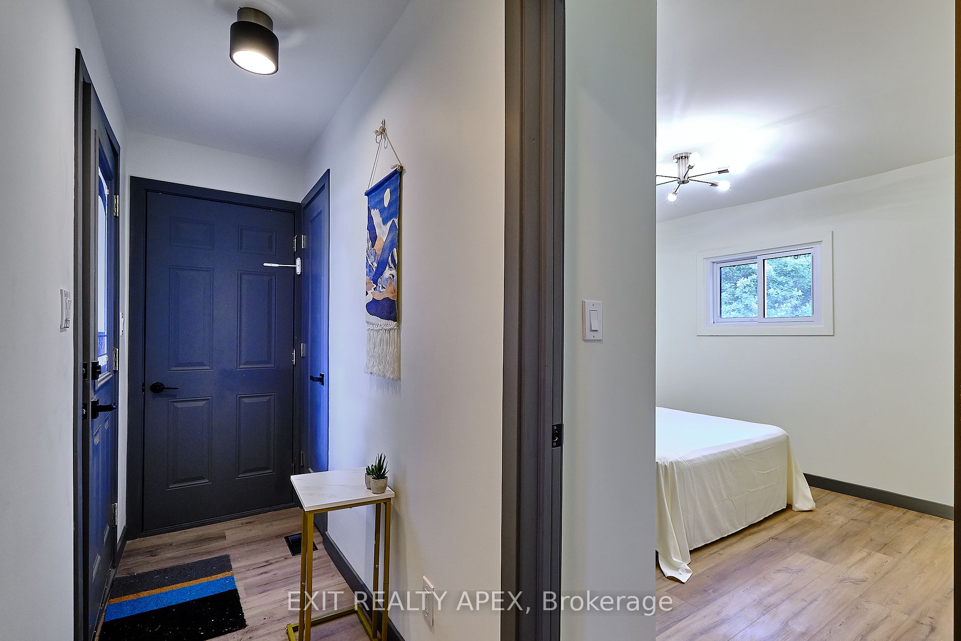 9 Balm Beach Road W
