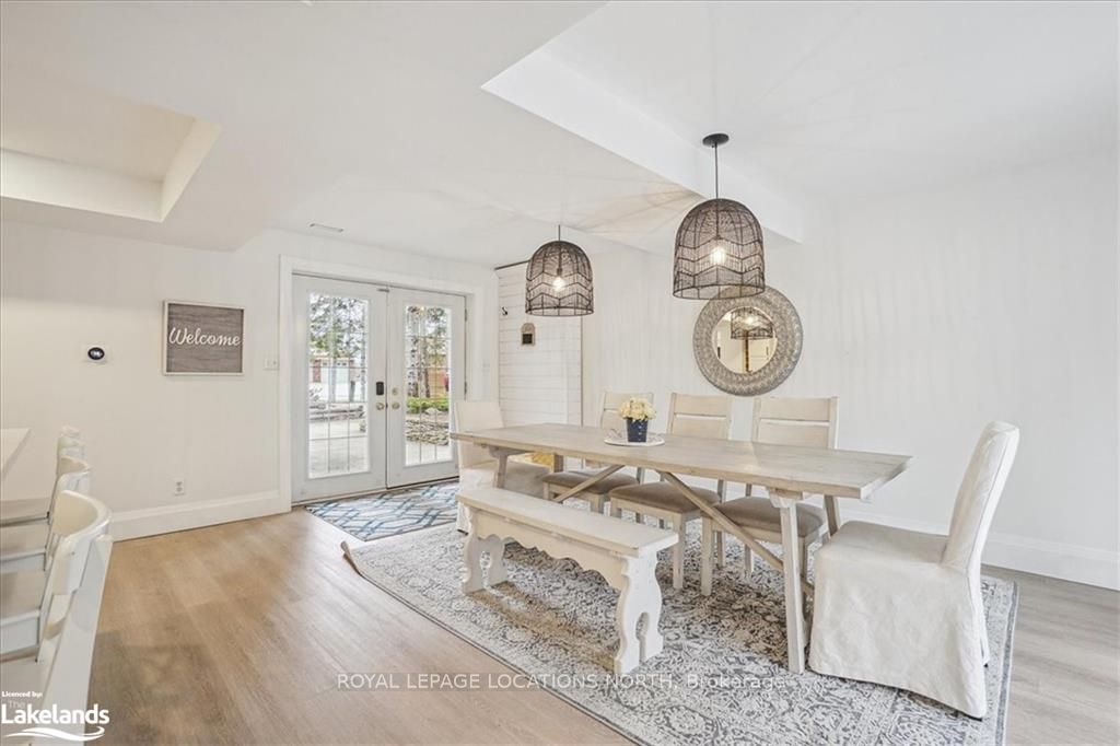 64 48th Street N