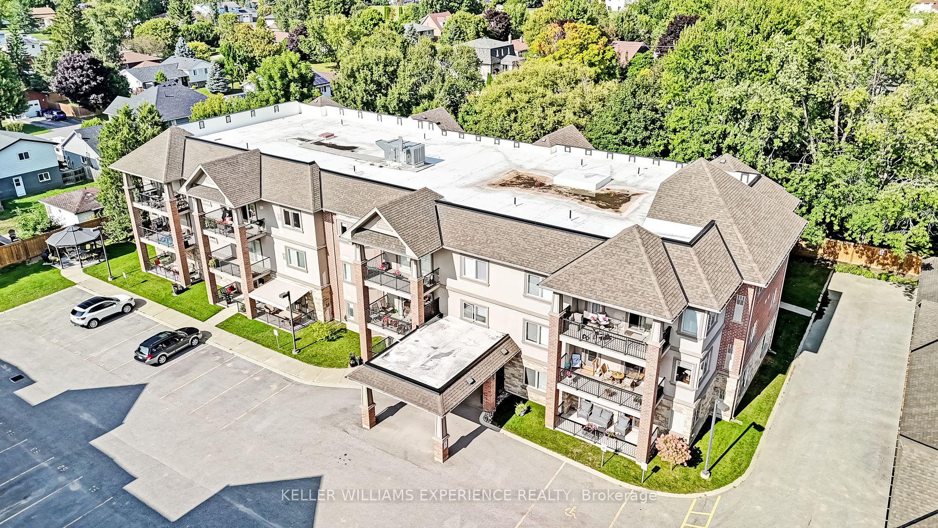 19B Yonge St N, #103