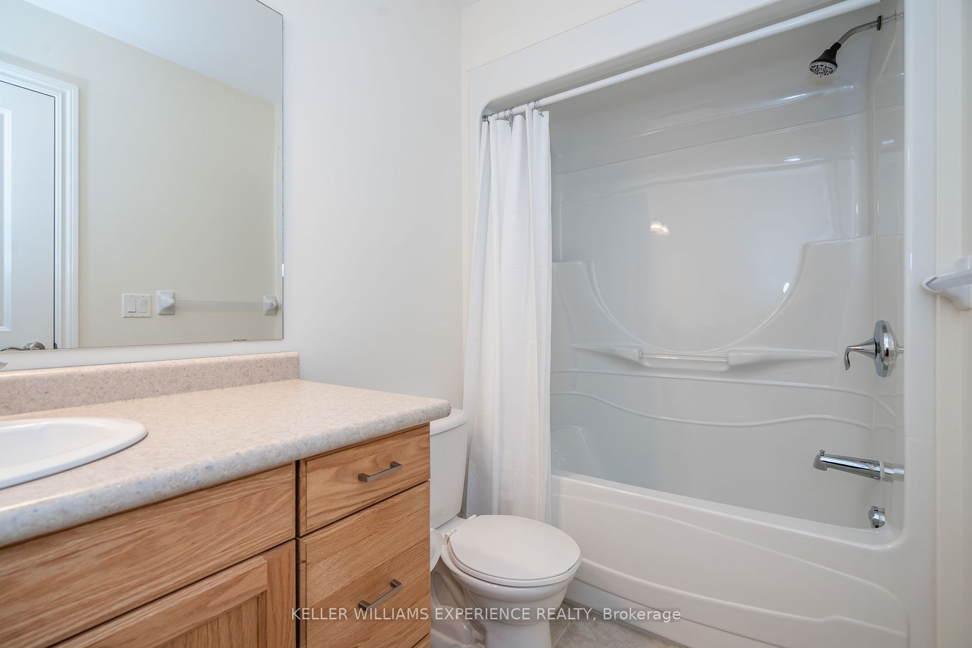 19B Yonge St N, #103