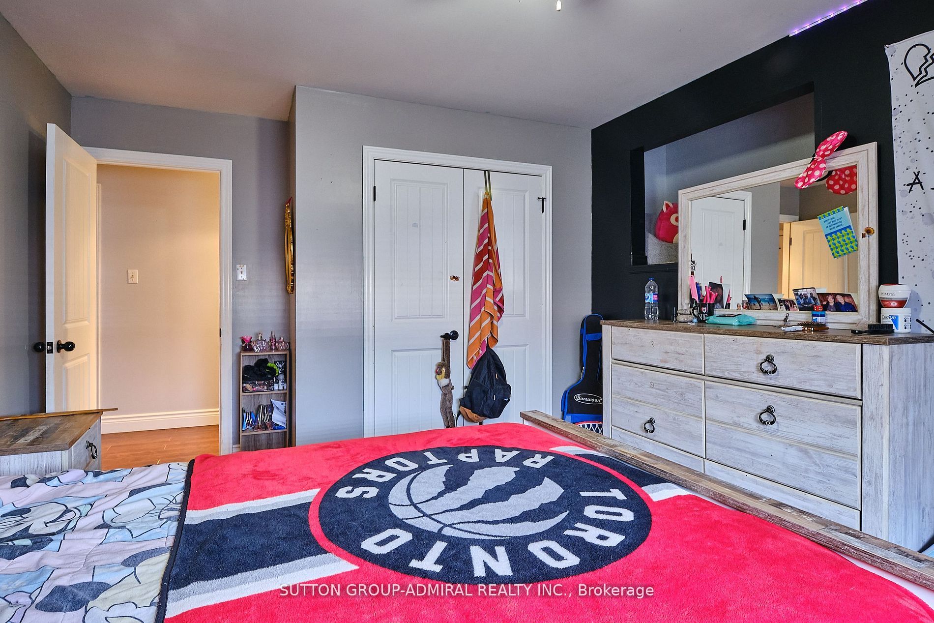 20 Wasaga Sands Drive