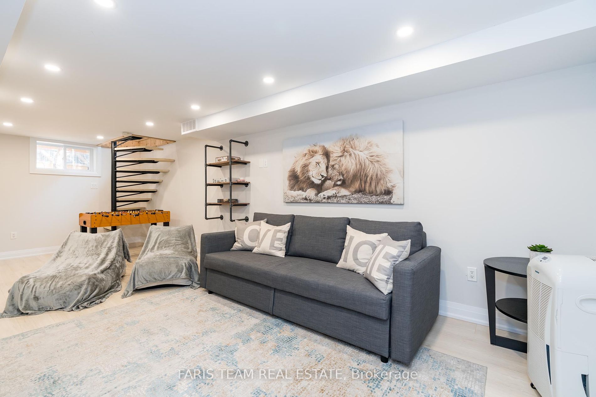 28 Timcourt Drive