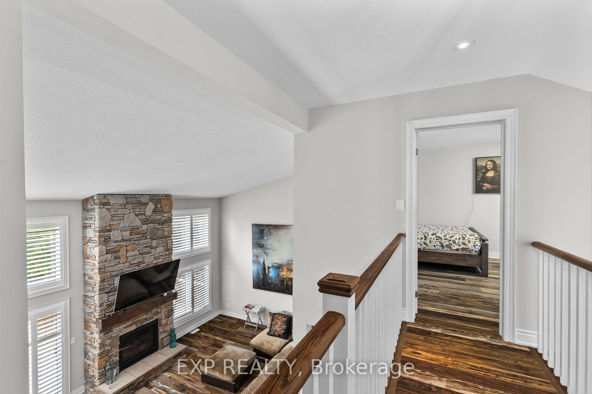 14 Carpenter St