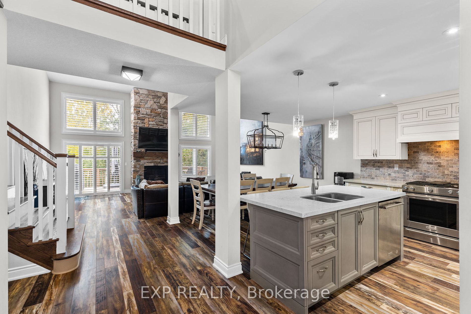 14 Carpenter St
