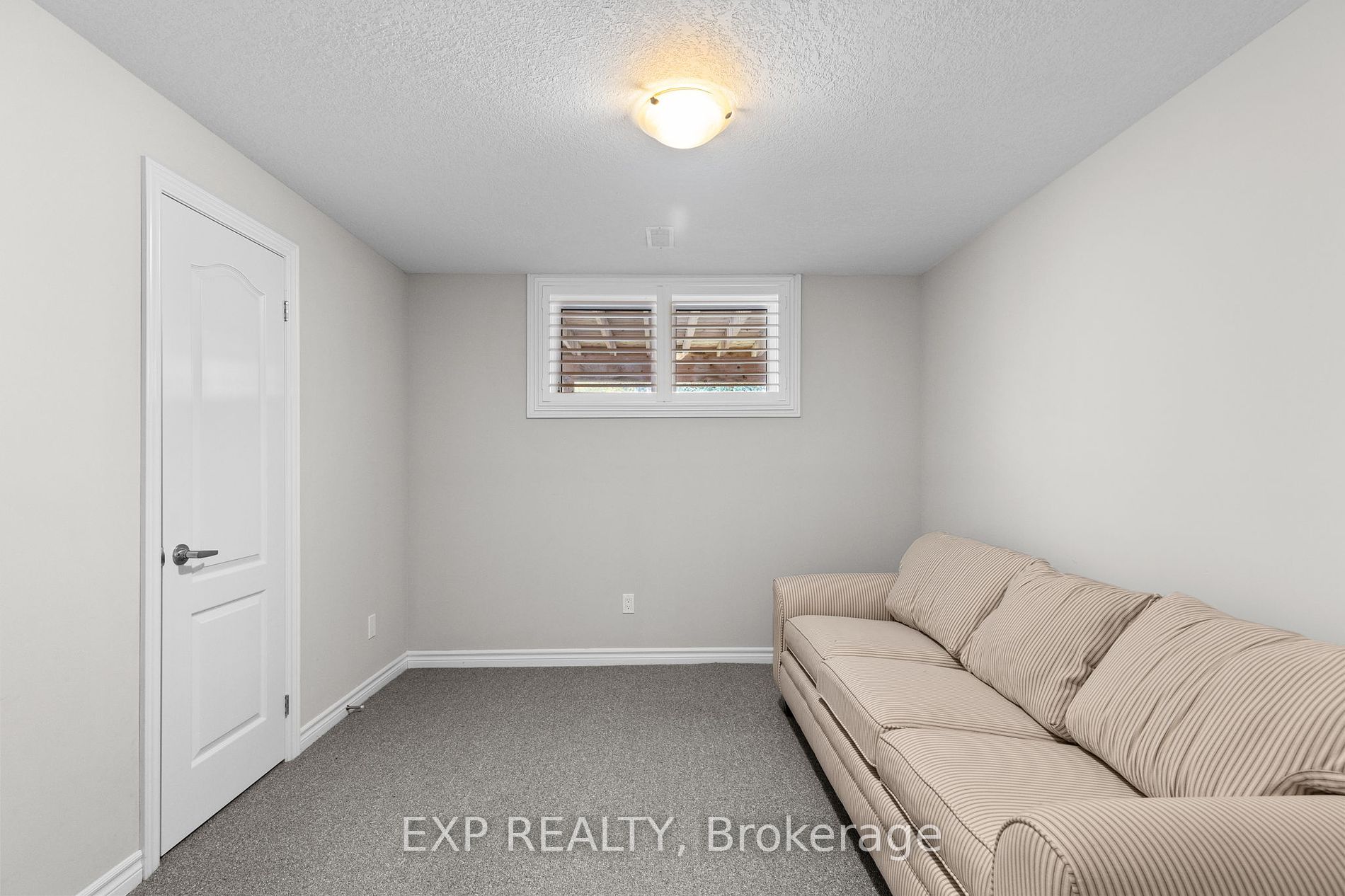14 Carpenter St