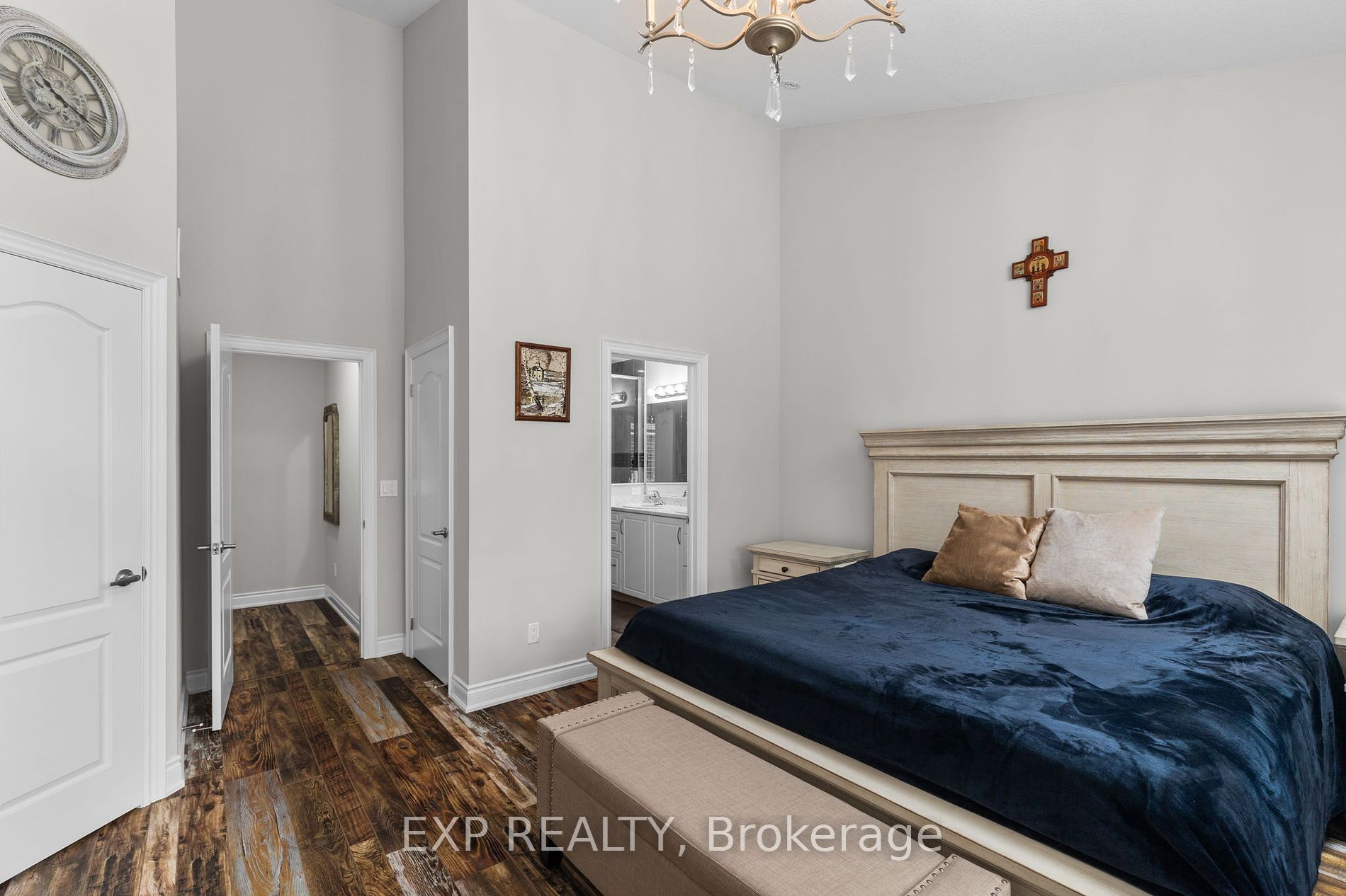 14 Carpenter St