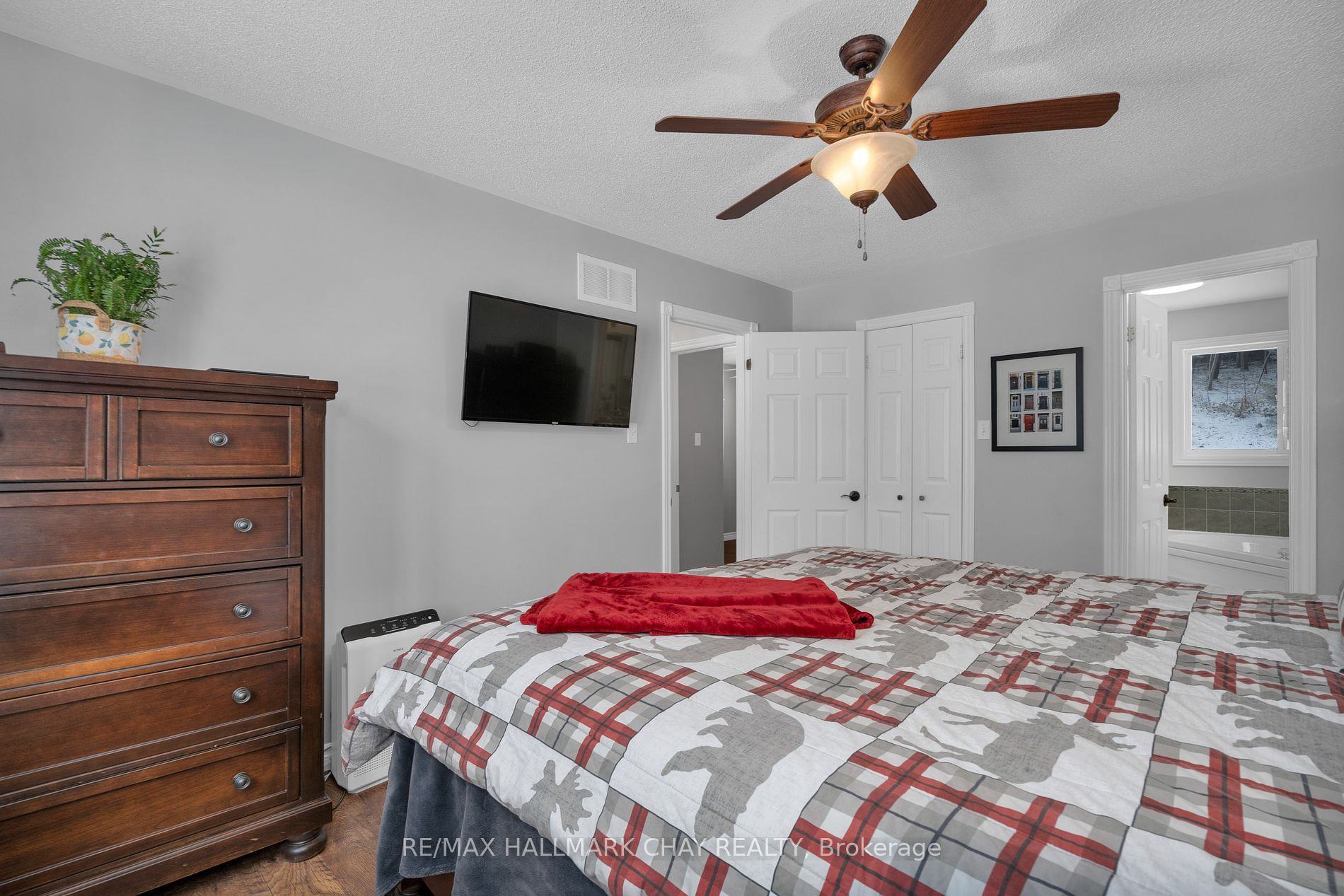 2 Campbell Crt