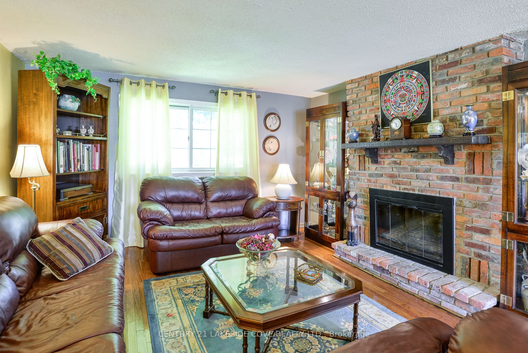 16 Old Indian Trail W