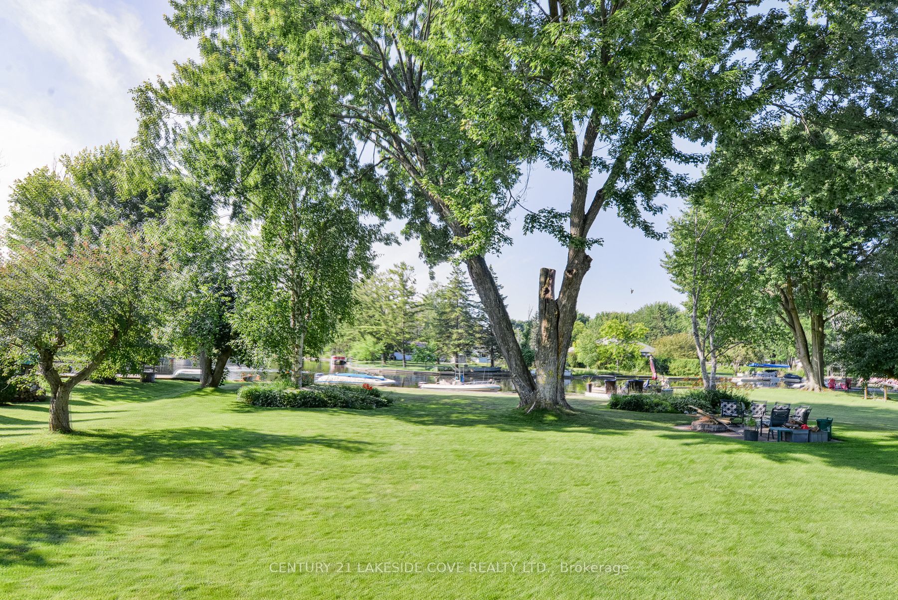 16 Old Indian Trail W
