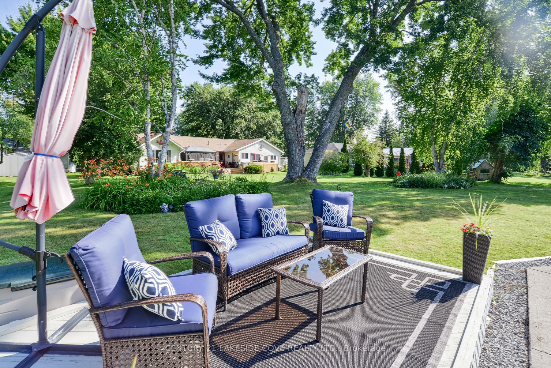 16 Old Indian Trail W