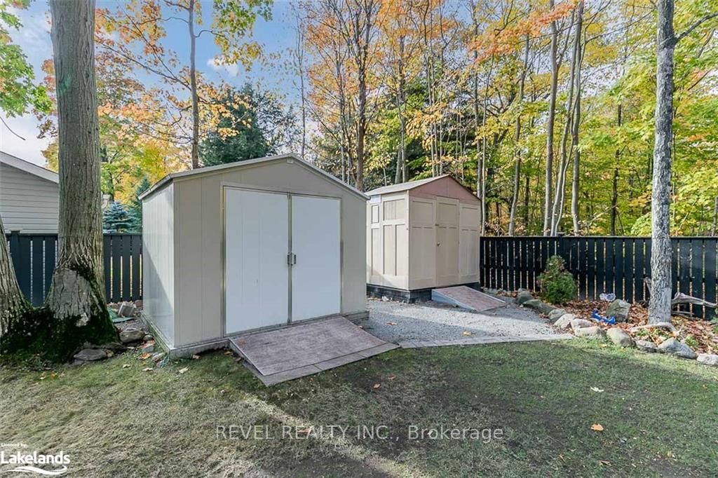 676 Concession 15 Road W