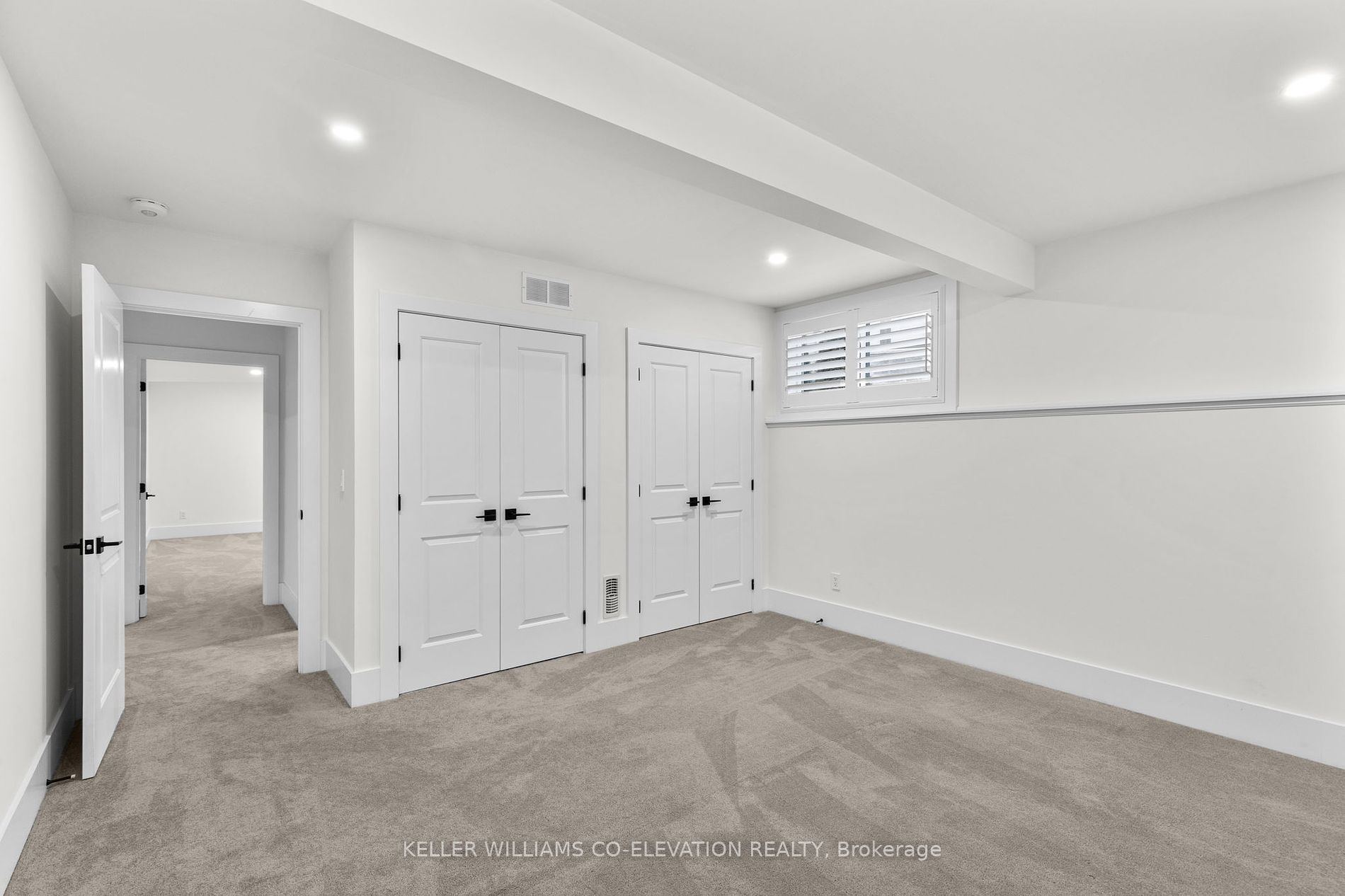 19 Byers St