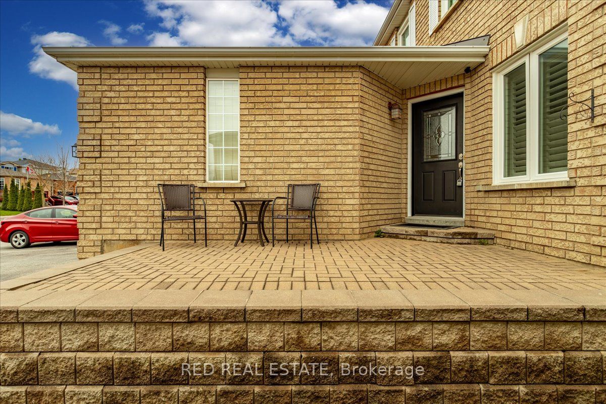 14 Willow Dr