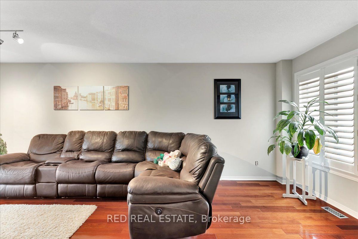 14 Willow Dr