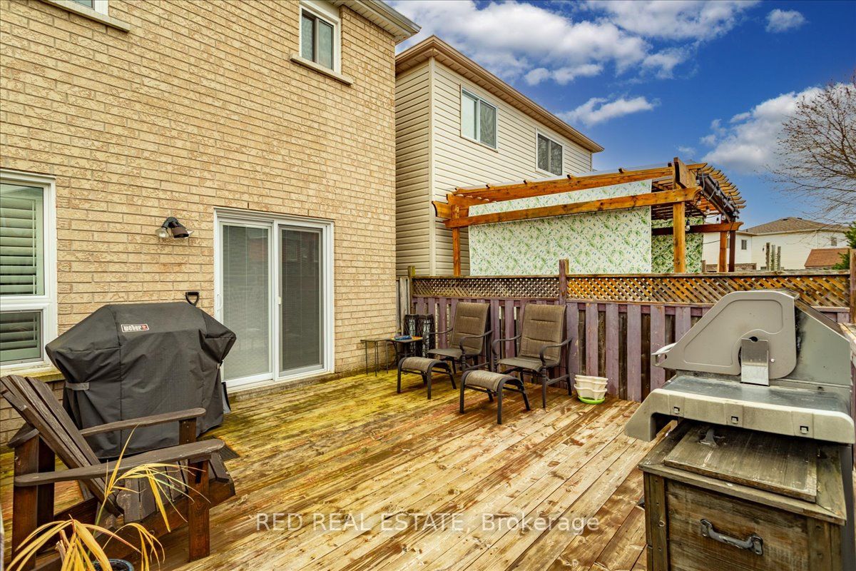 14 Willow Dr