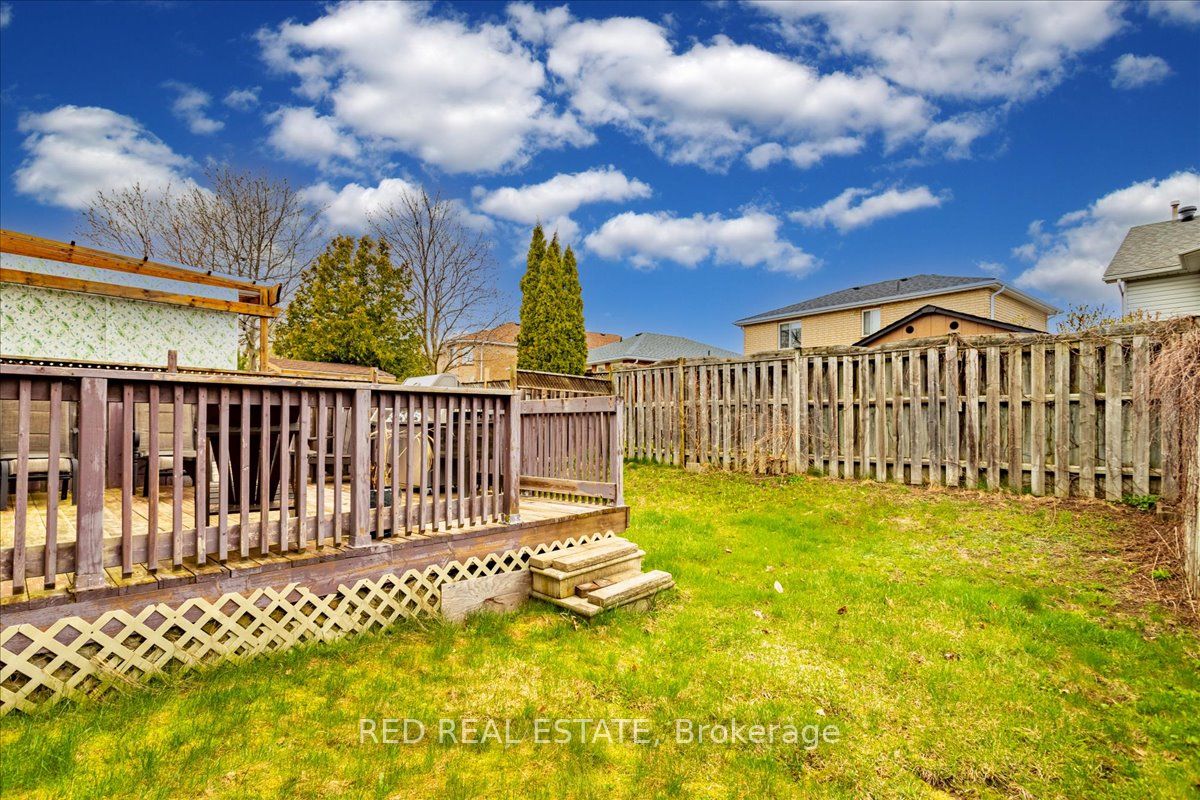 14 Willow Dr