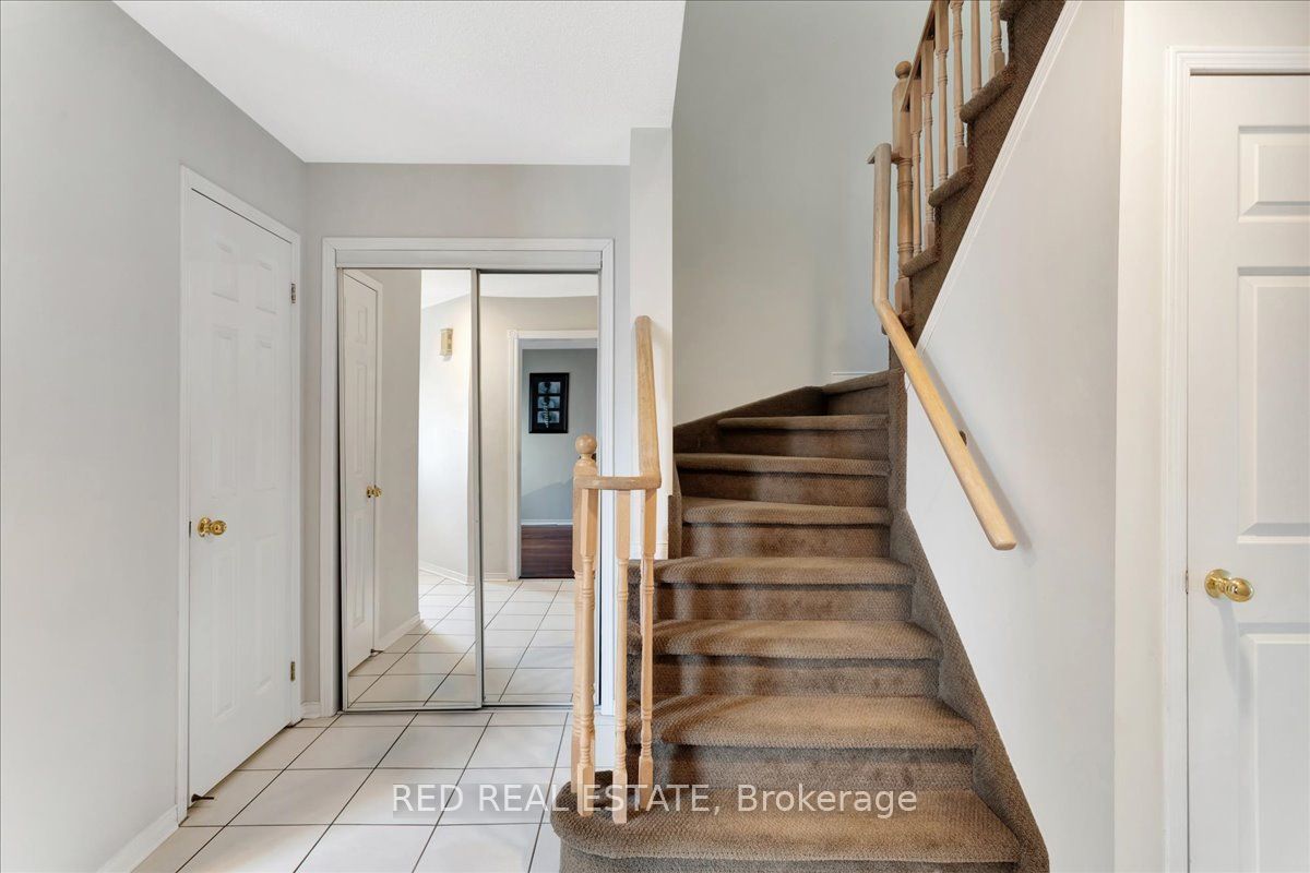 14 Willow Dr