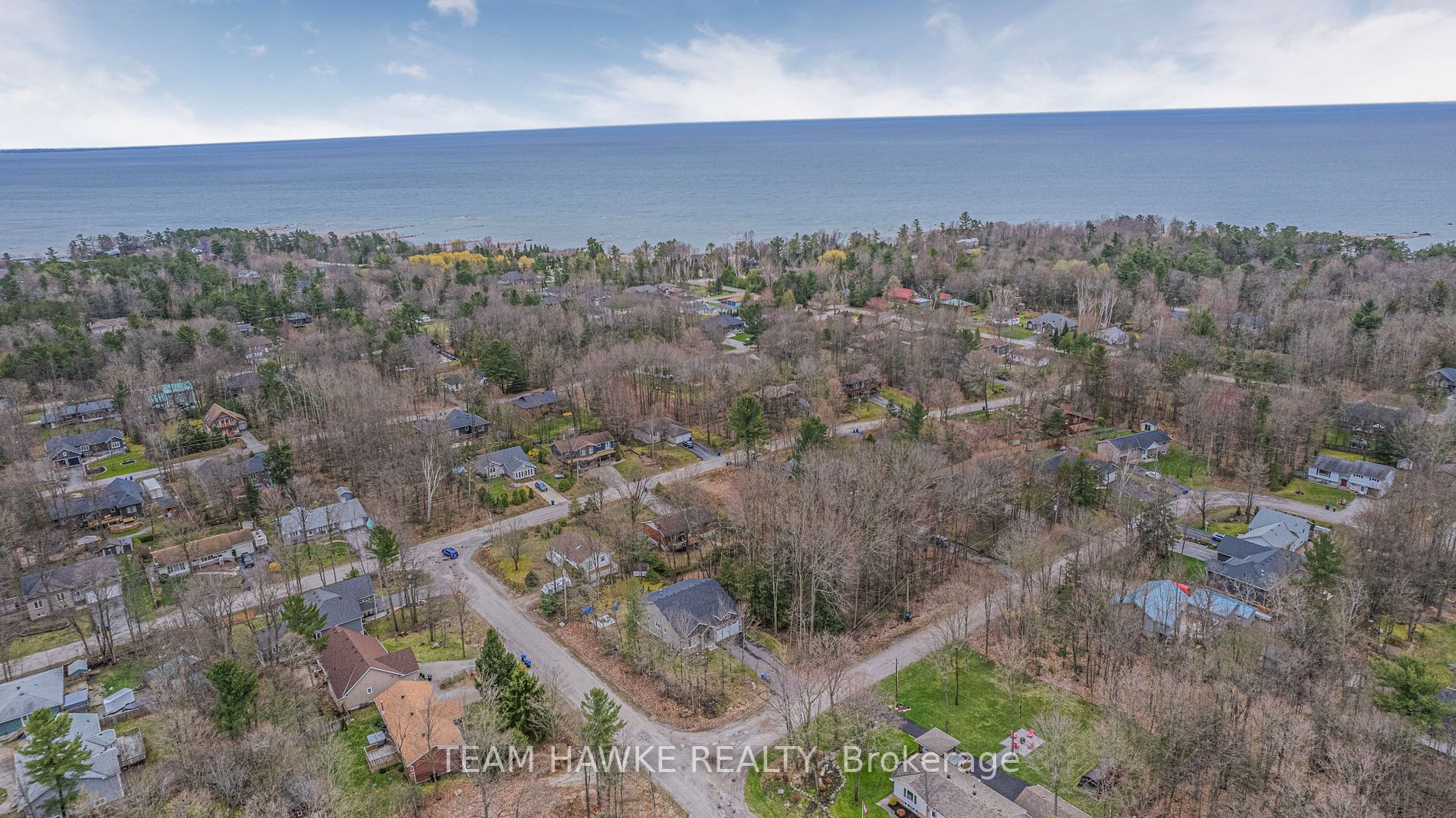22 Laurier Boulevard