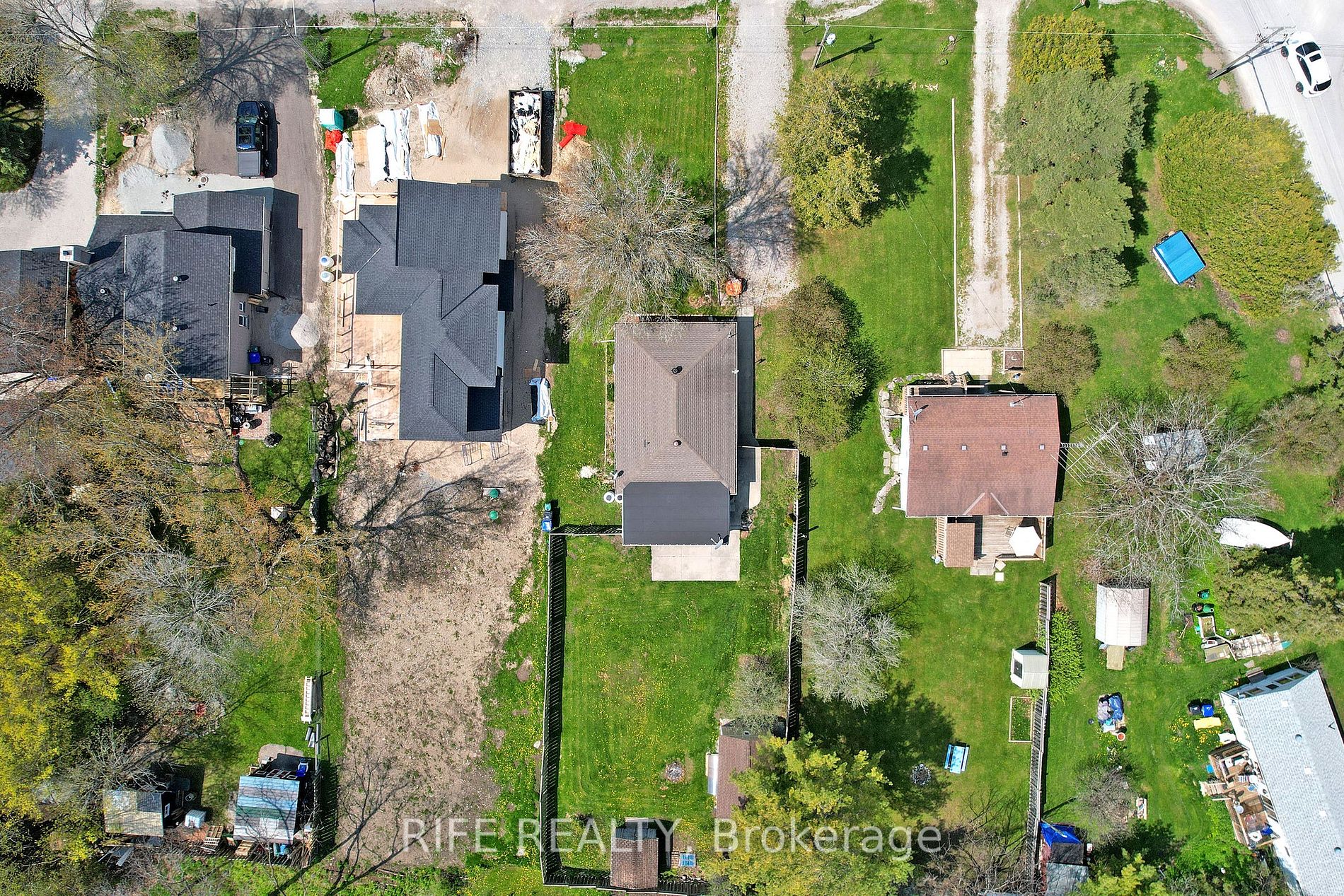 3965 Hilltop Road