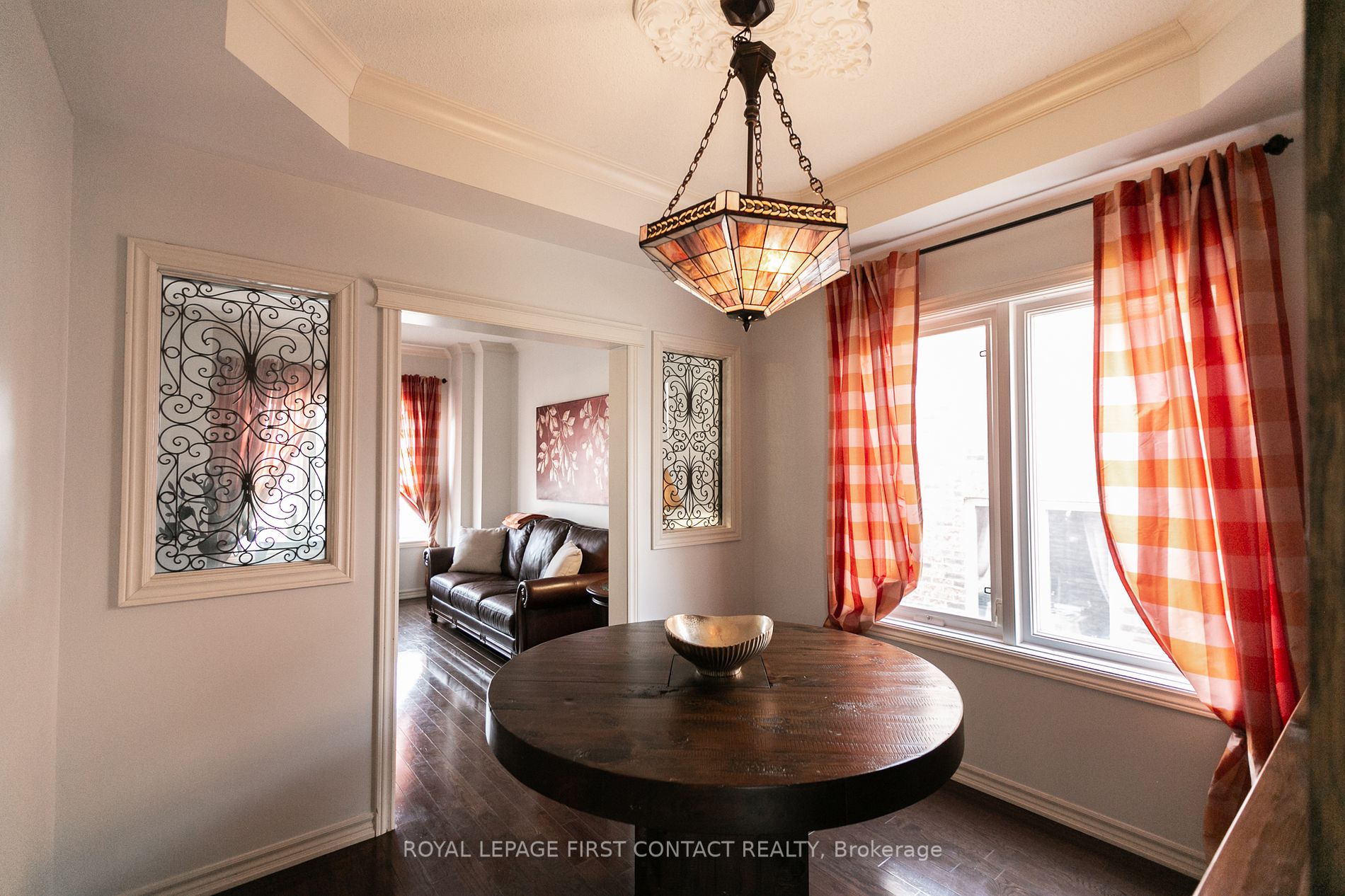 14 Pinecliff Cres