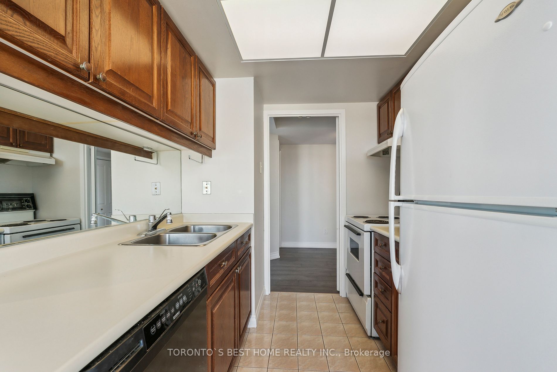 75 Ellen St, #1509