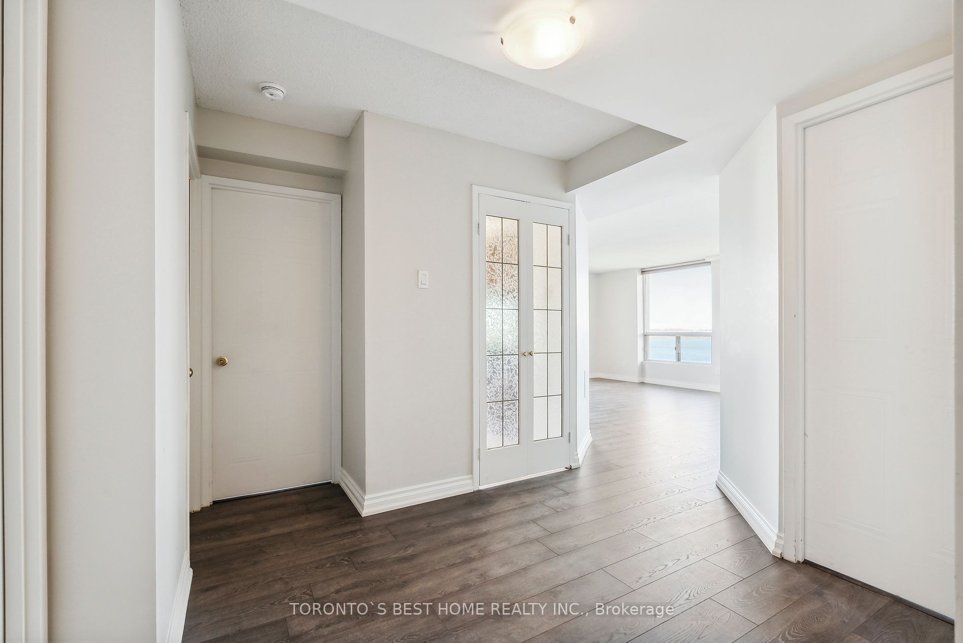 75 Ellen St, #1509