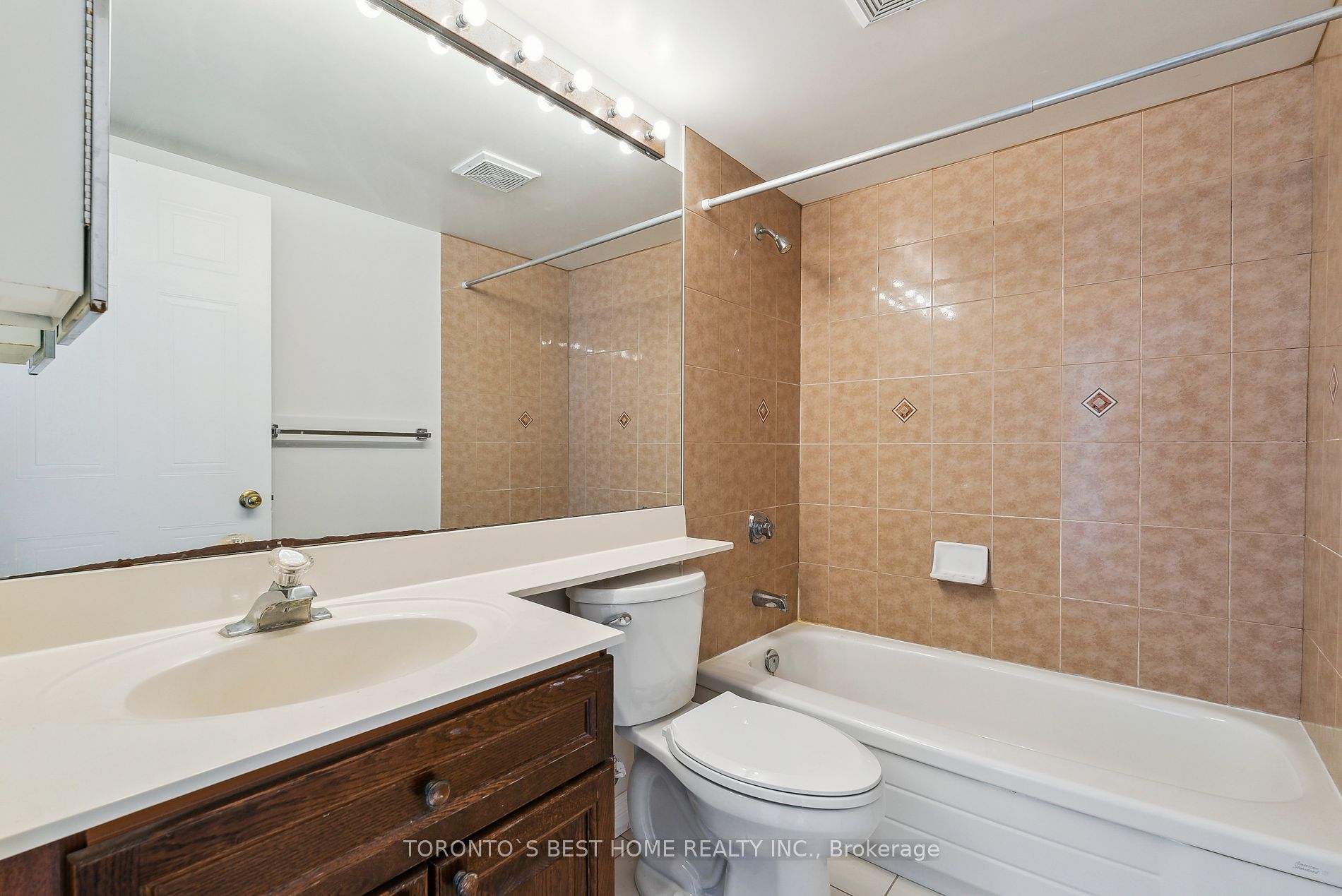 75 Ellen St, #1509