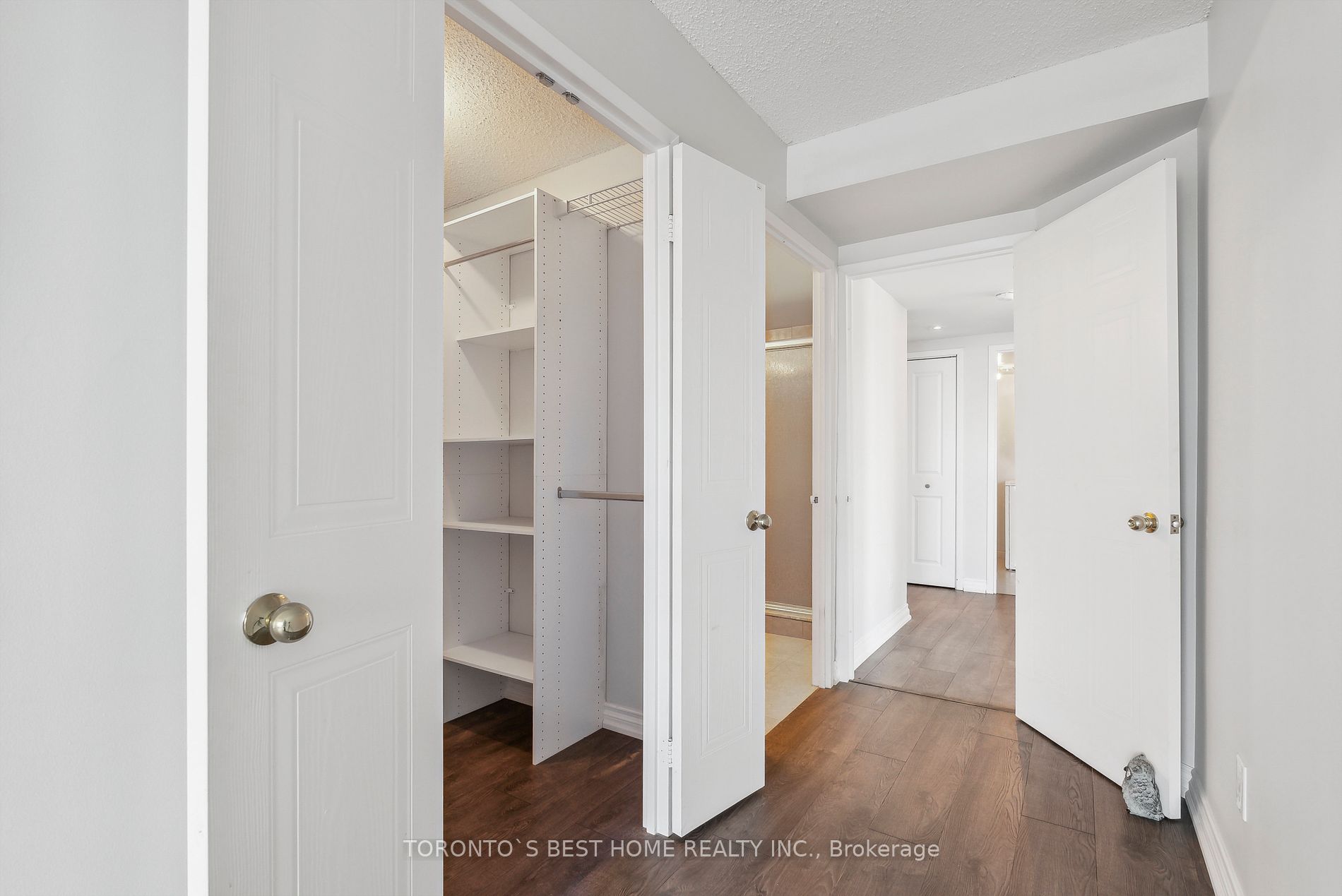 75 Ellen St, #1509