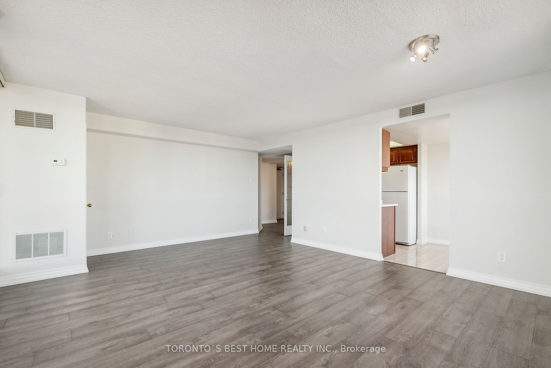 75 Ellen St, #1509