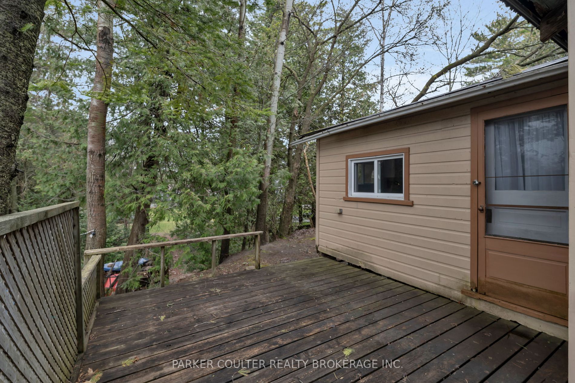 1221 River Road E
