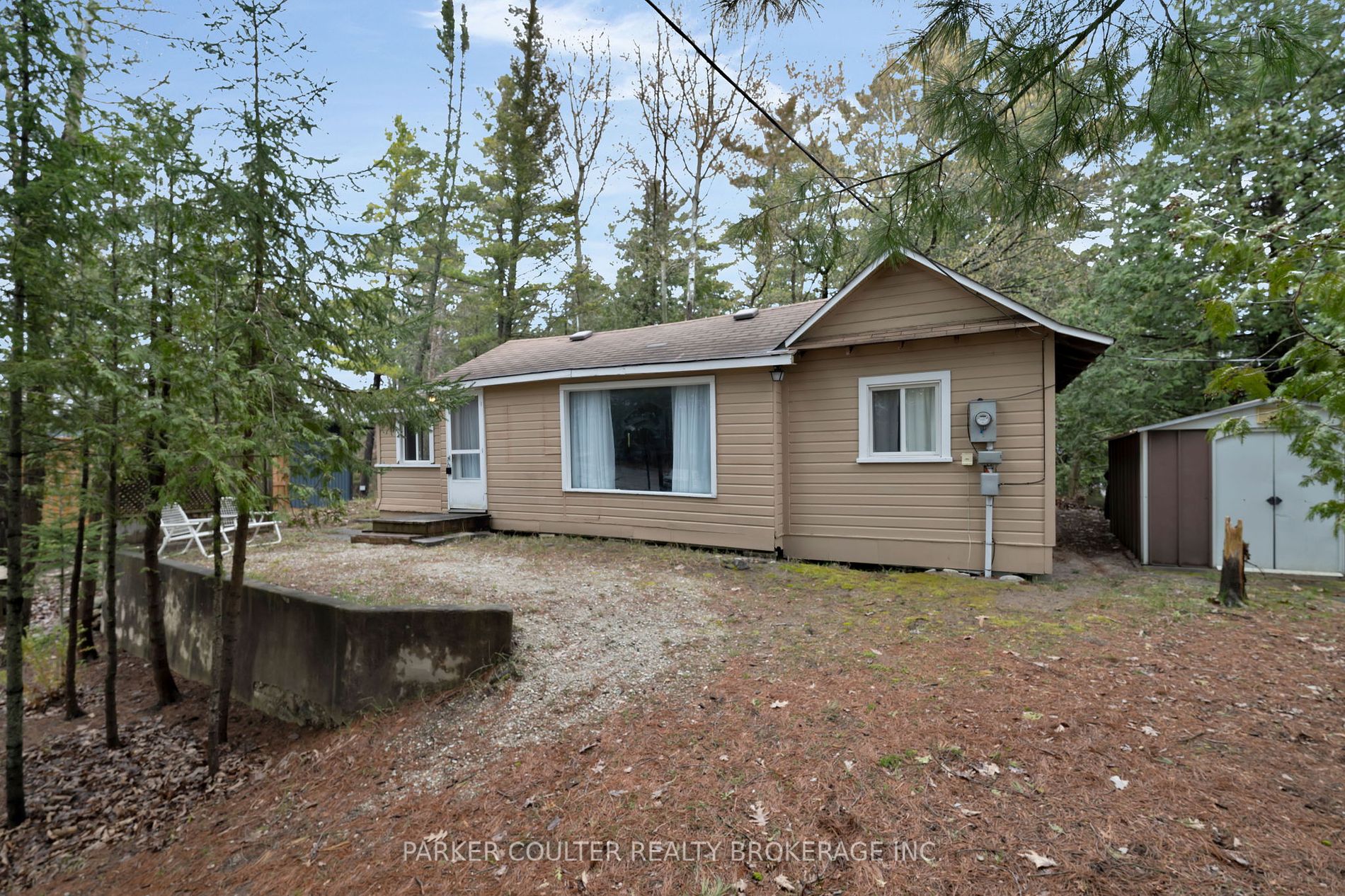 1221 River Road E