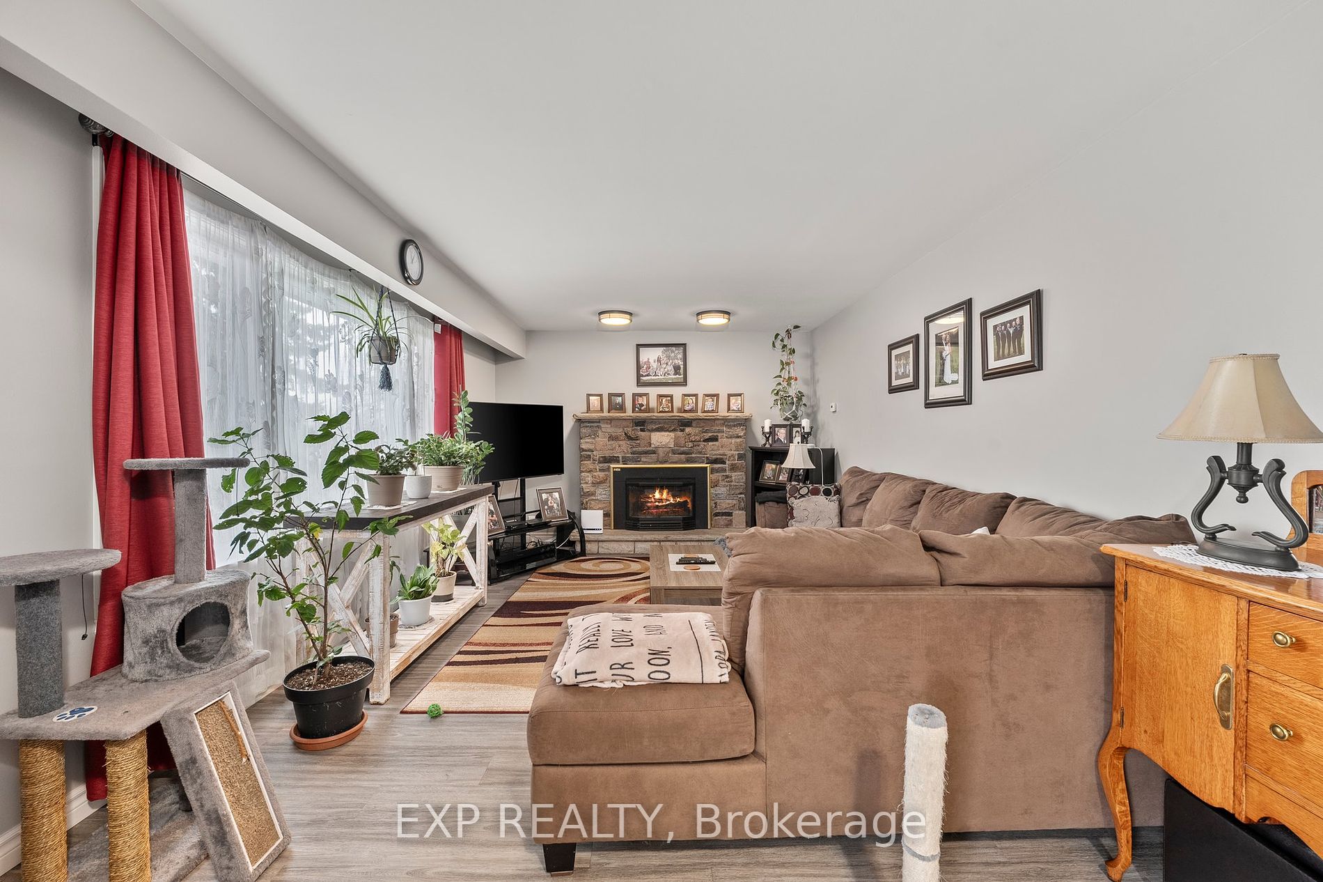 143 Westmount Drive N