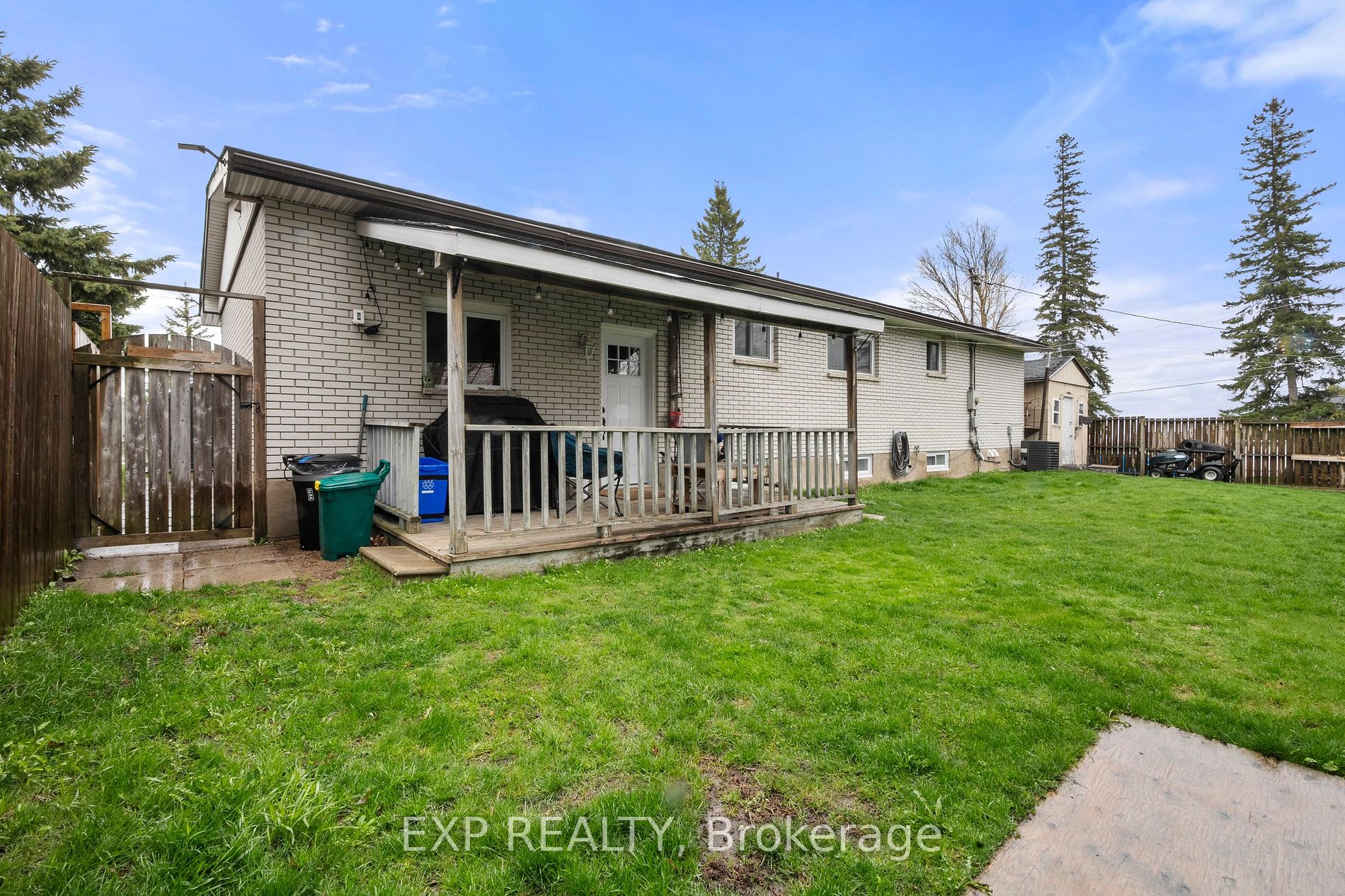 143 Westmount Drive N