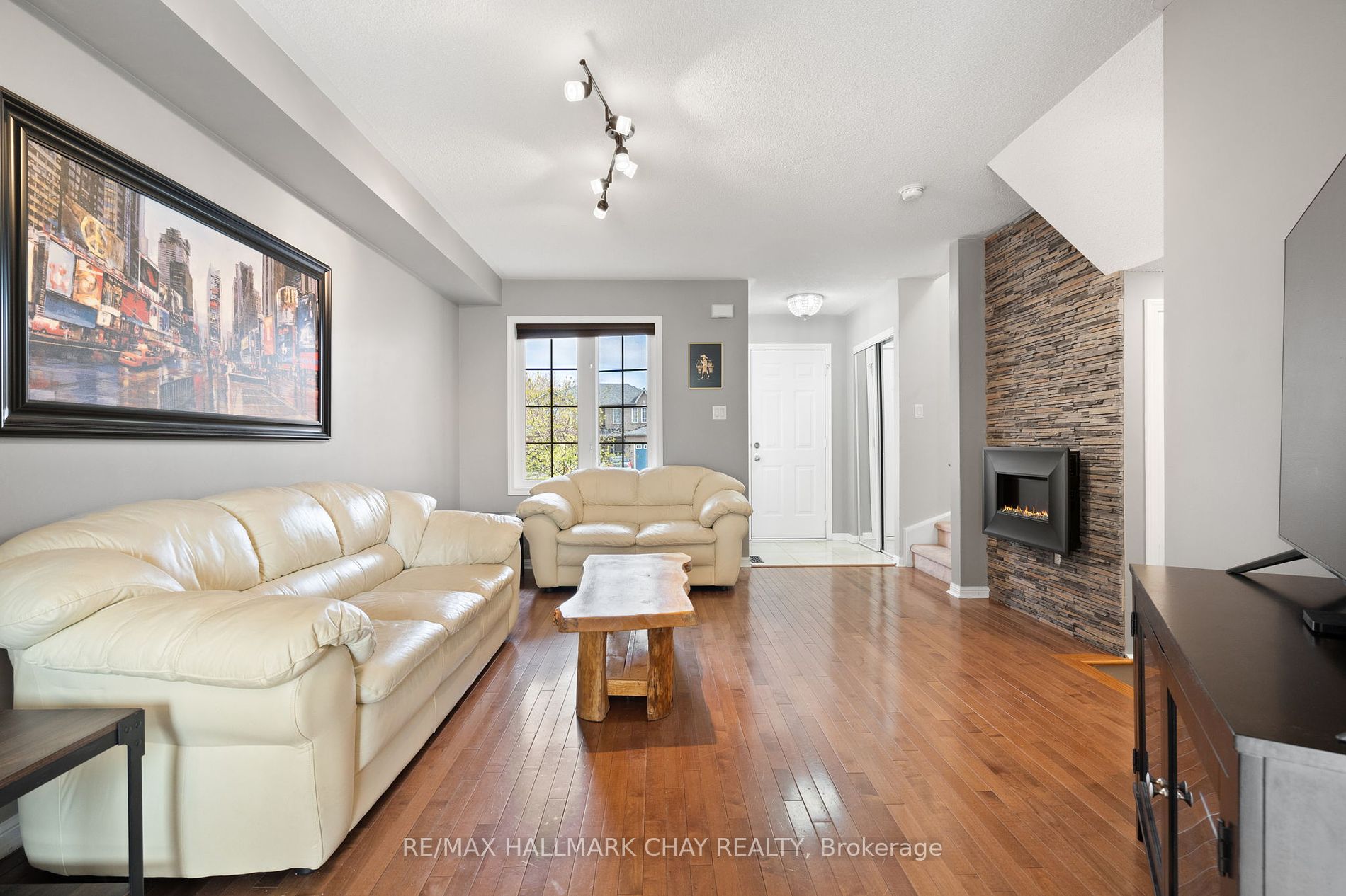 142 Sproule Dr