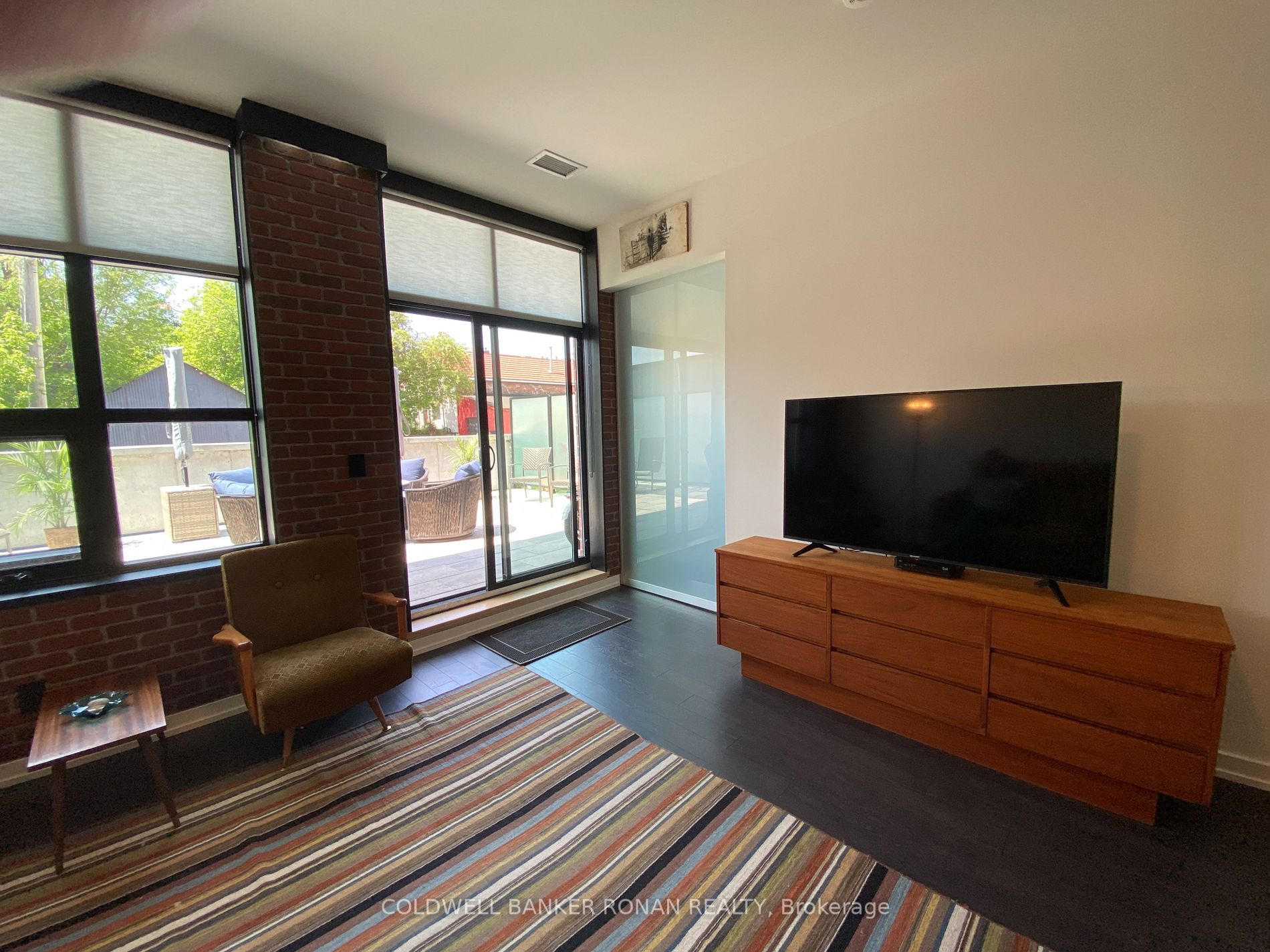21 Matchedash St S, #208